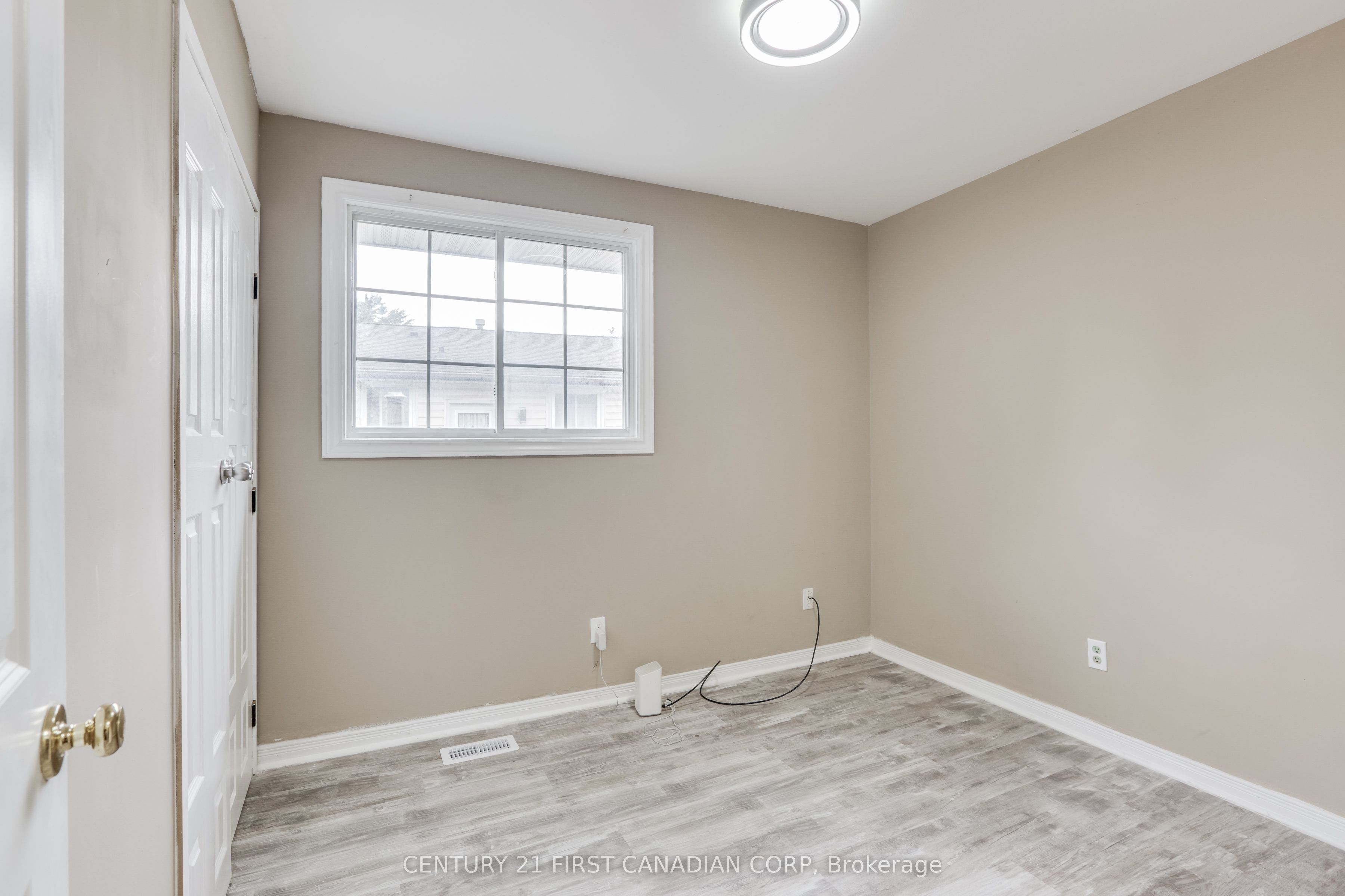 63 Renny Crescent Main Property Photo 14