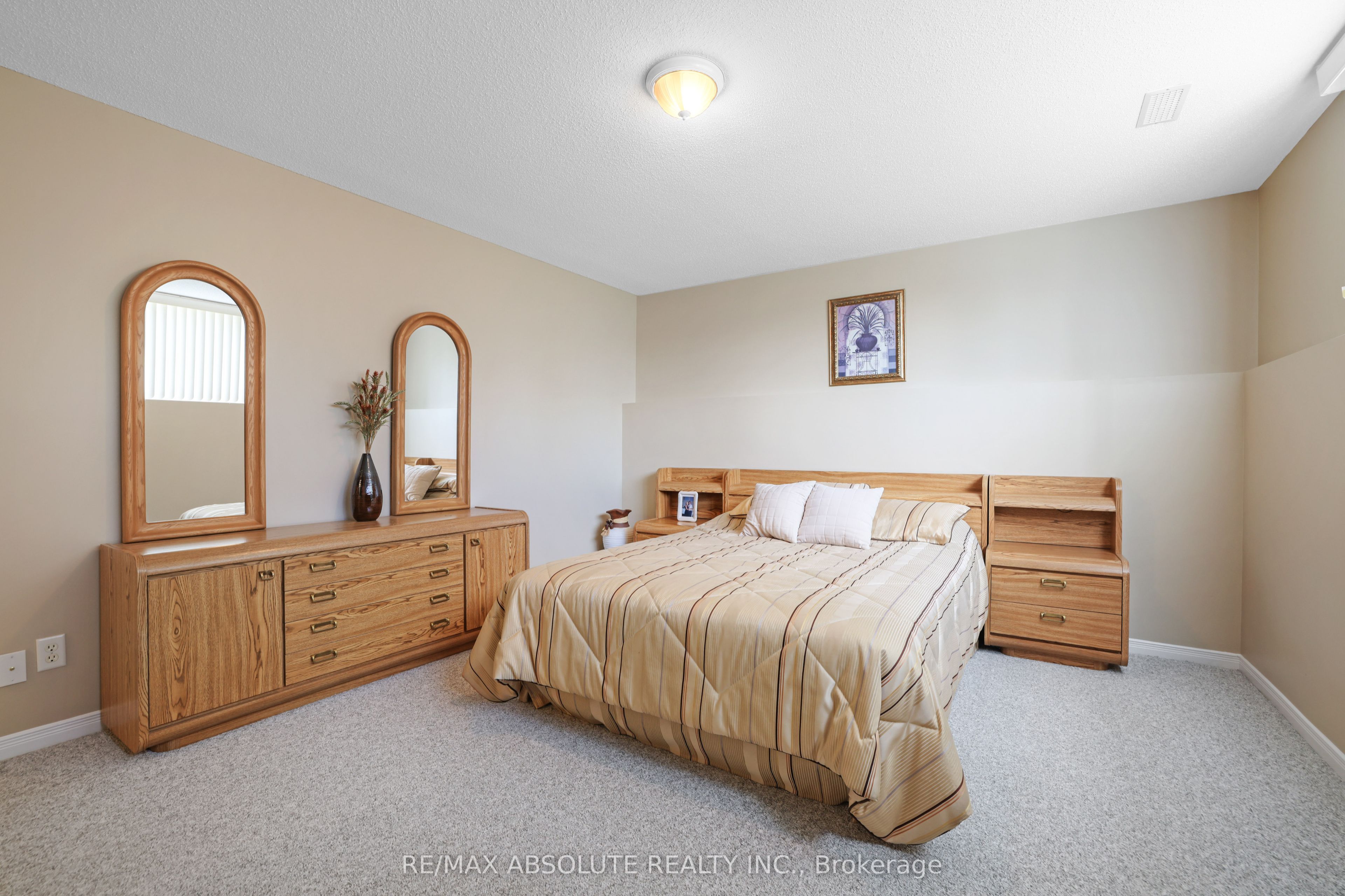 14 Riley Crescent Property Photo 37