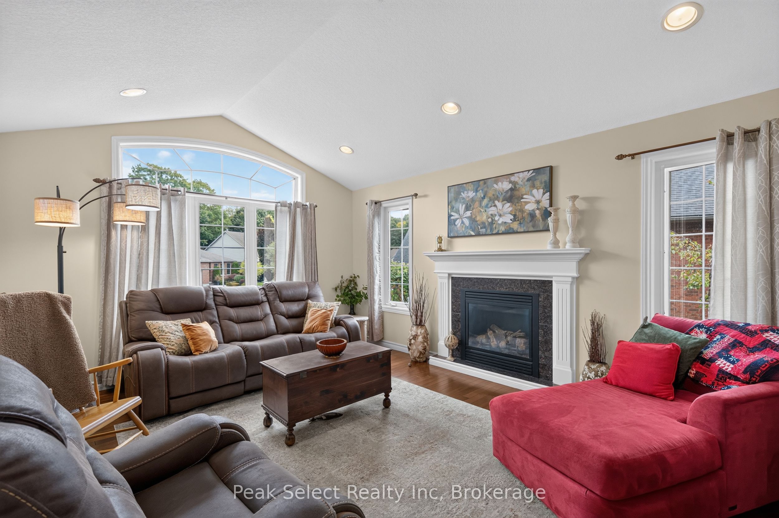 88 Saxonville Court Property Photo 9