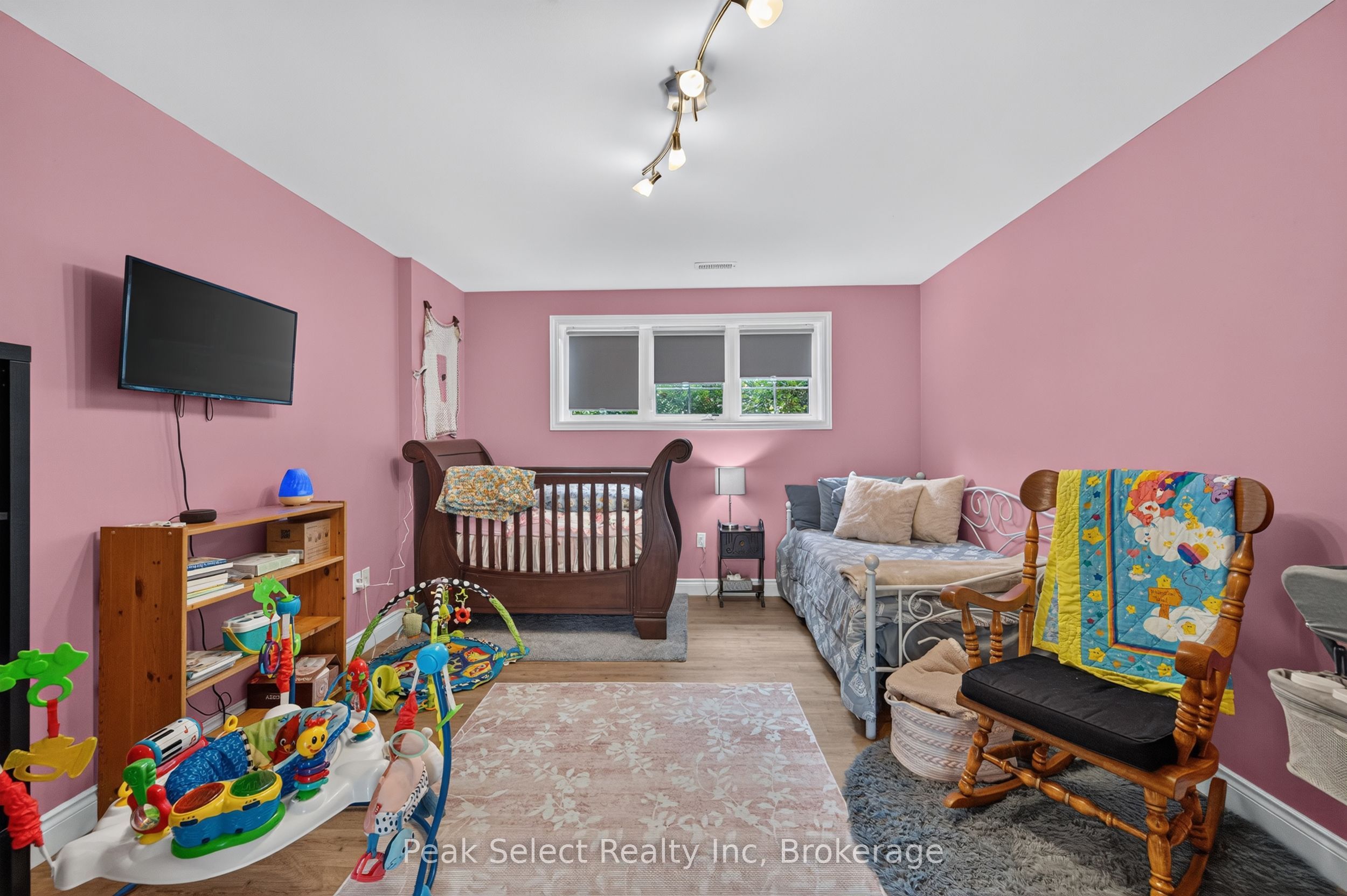 88 Saxonville Court Property Photo 28