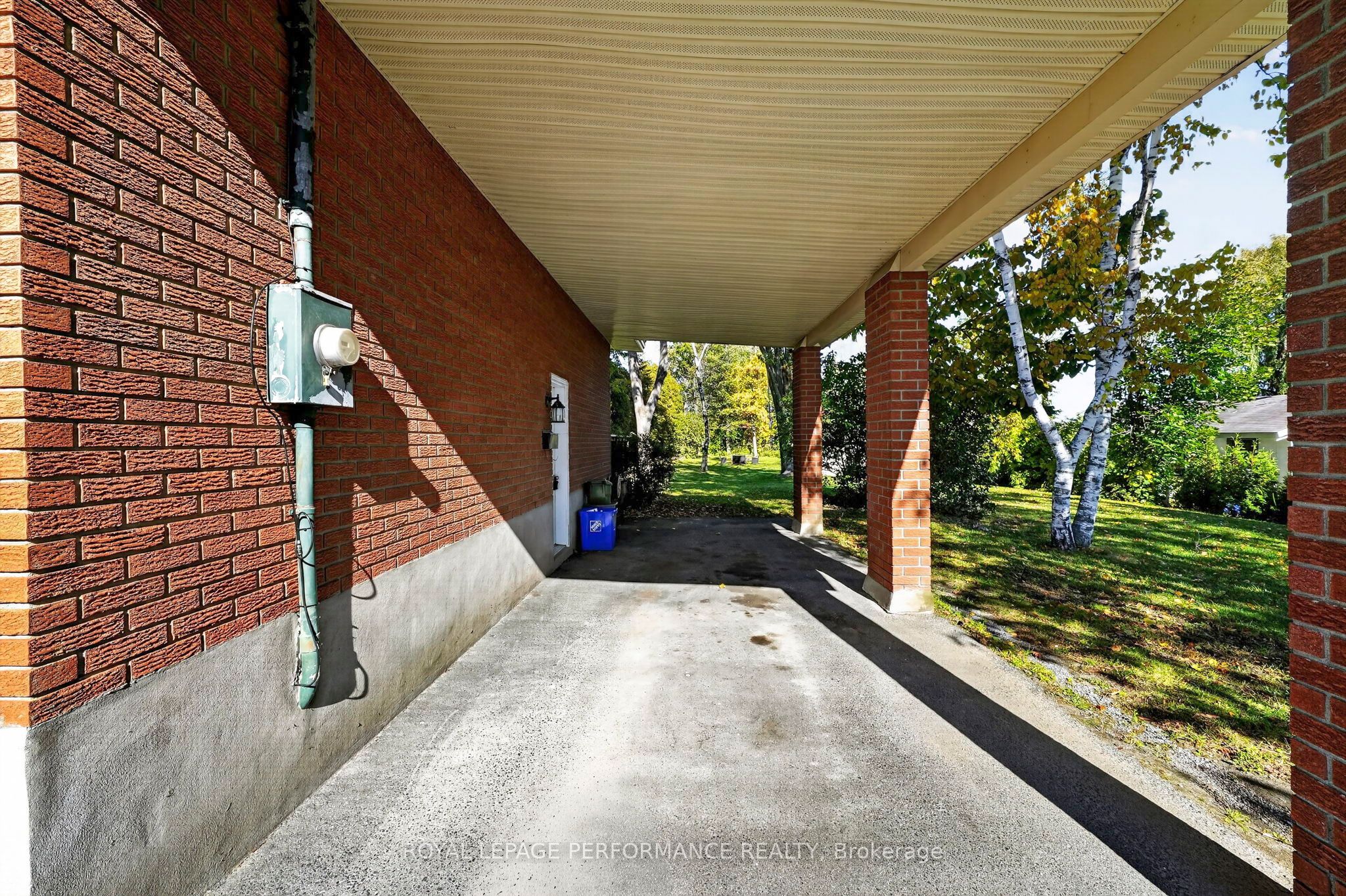 2761 Ross Avenue Property Photo 35