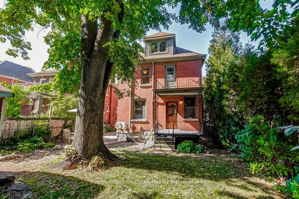 43 Rosslyn Avenue S Property Photo 48