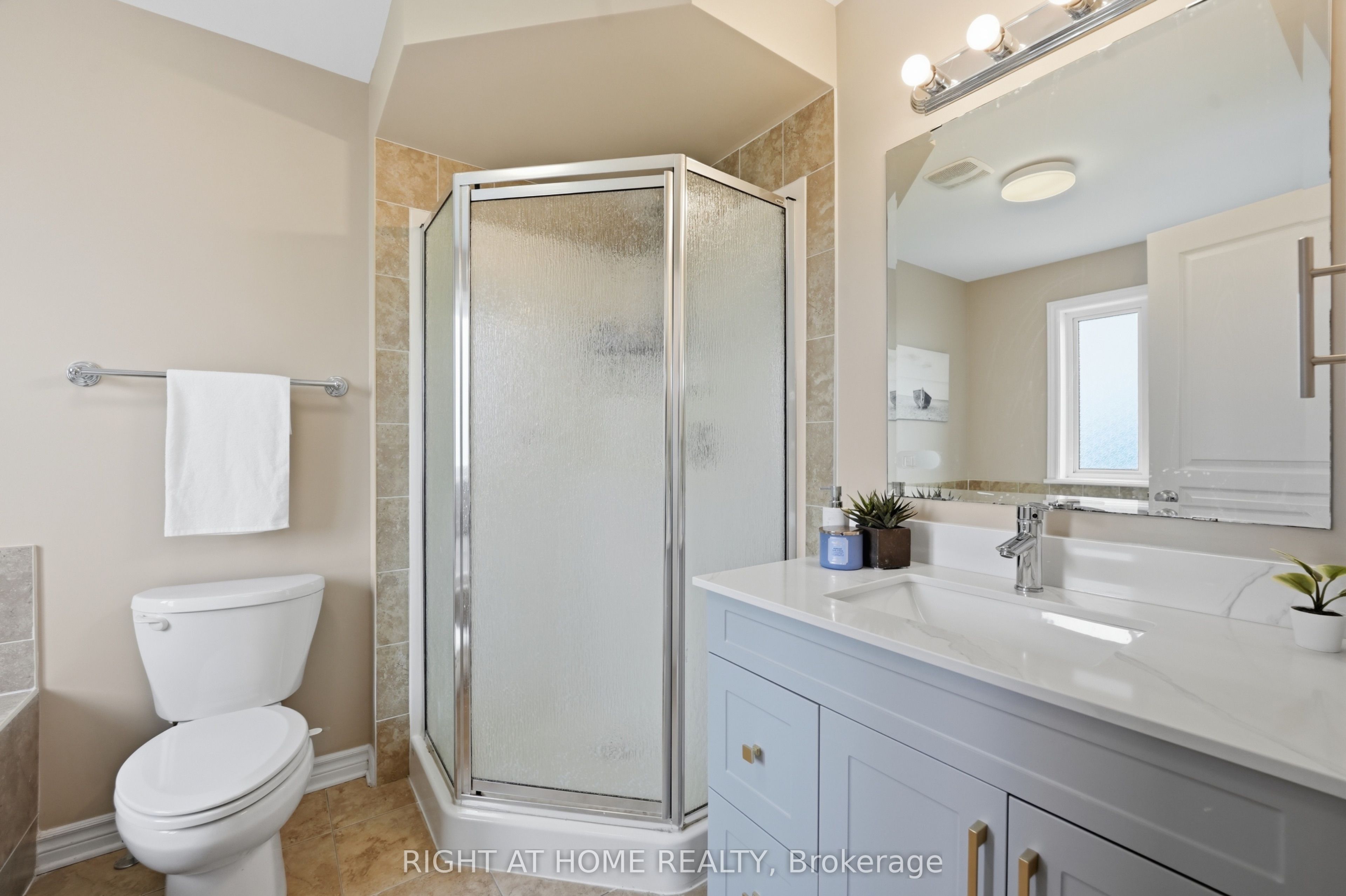 599 Remnor Avenue Property Photo 23