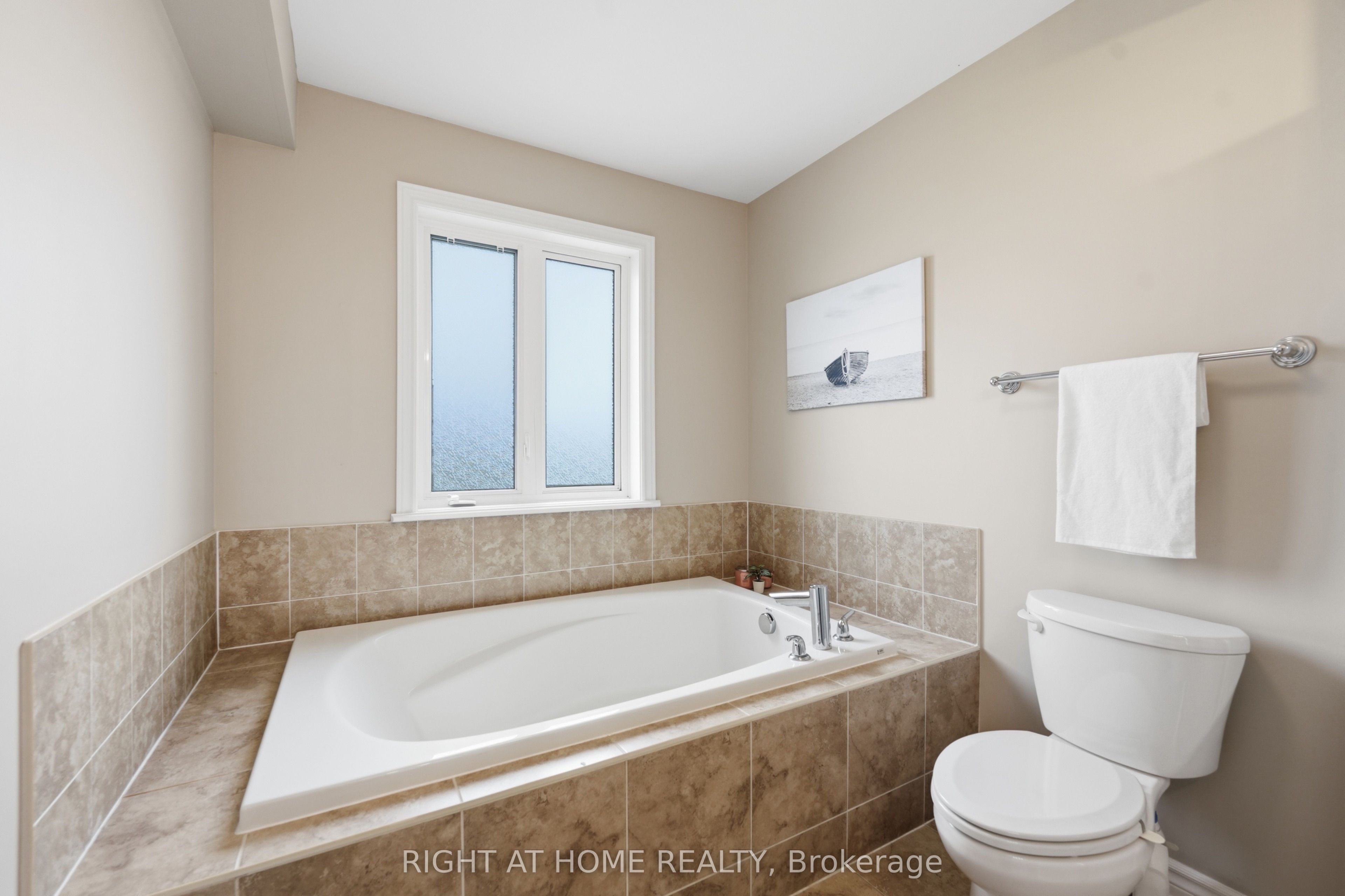 599 Remnor Avenue Property Photo 24