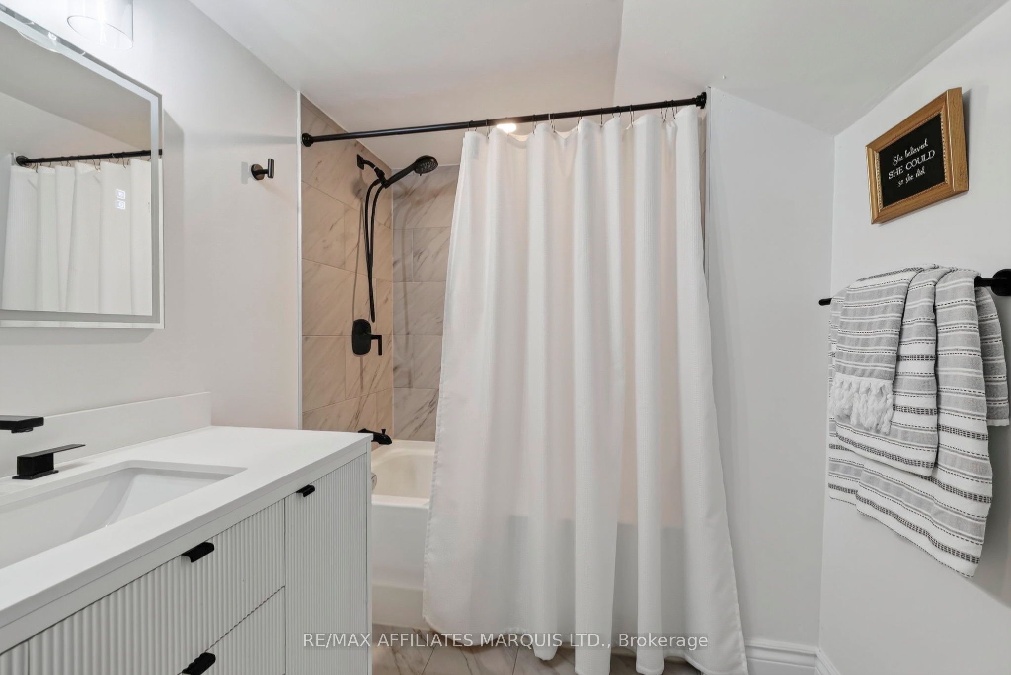 916 Leonard Avenue Property Photo 29