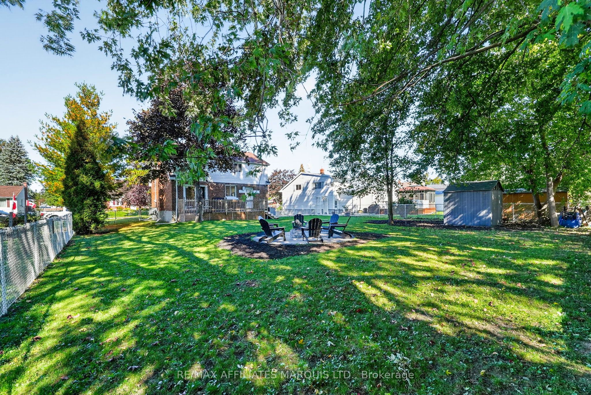 916 Leonard Avenue Property Photo 44