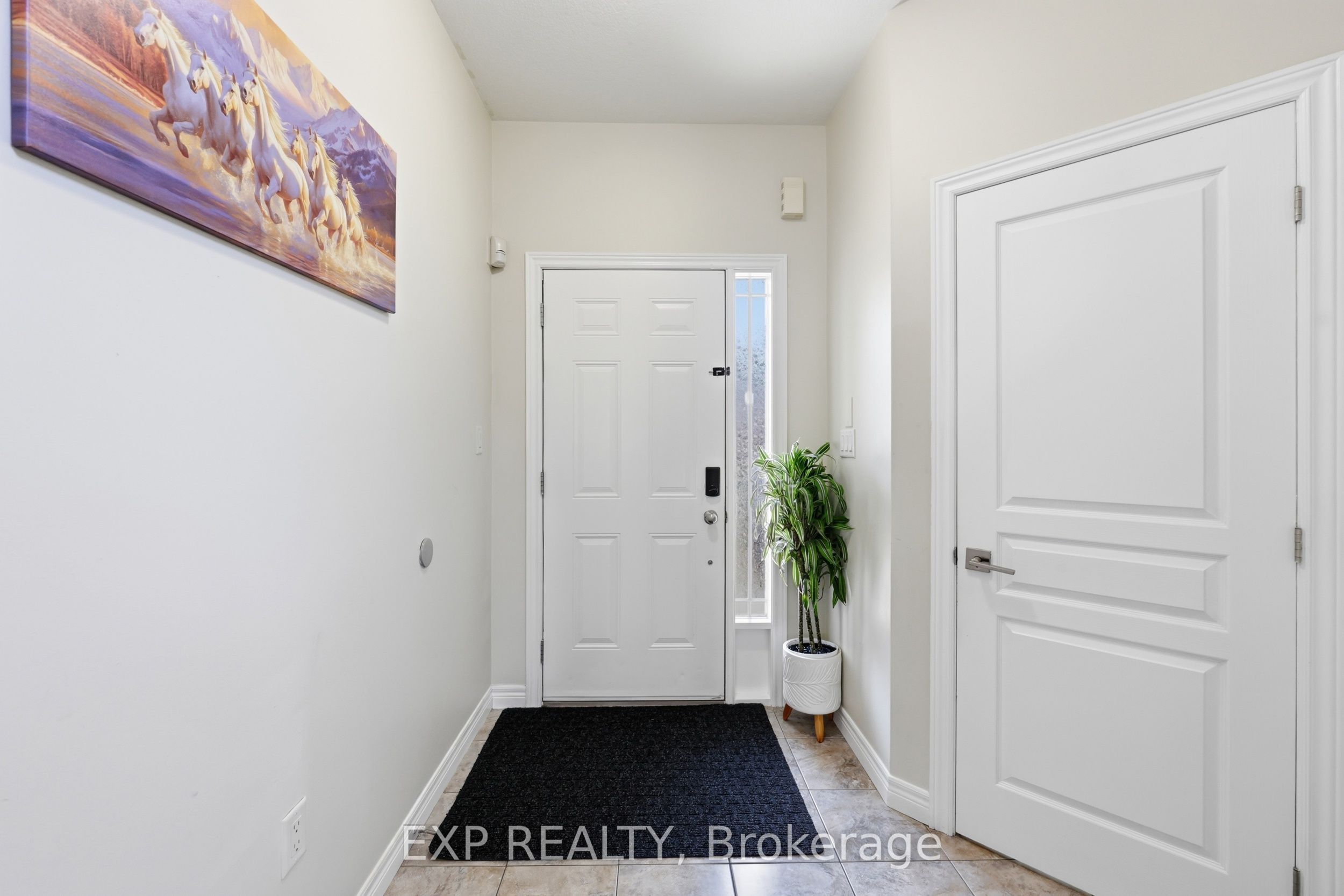 665 Greenhill Avenue E Property Photo 5