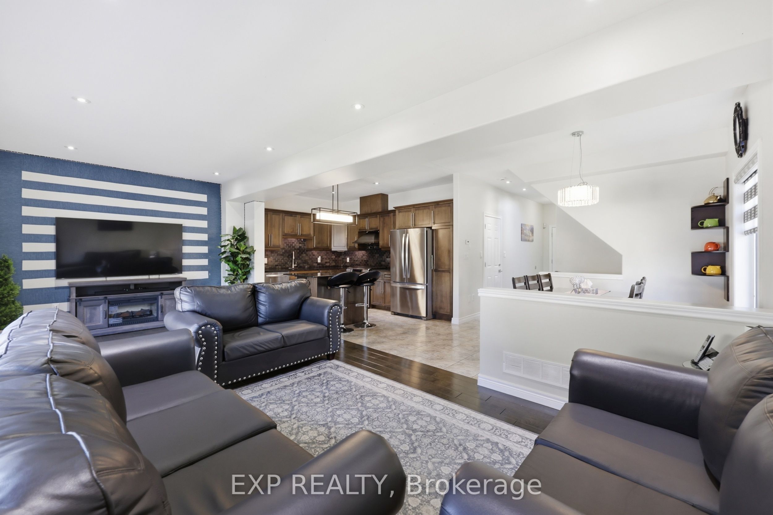 665 Greenhill Avenue E Property Photo 11