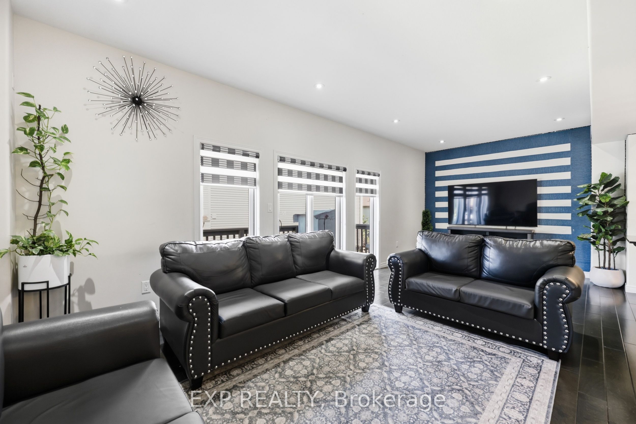665 Greenhill Avenue E Property Photo 12