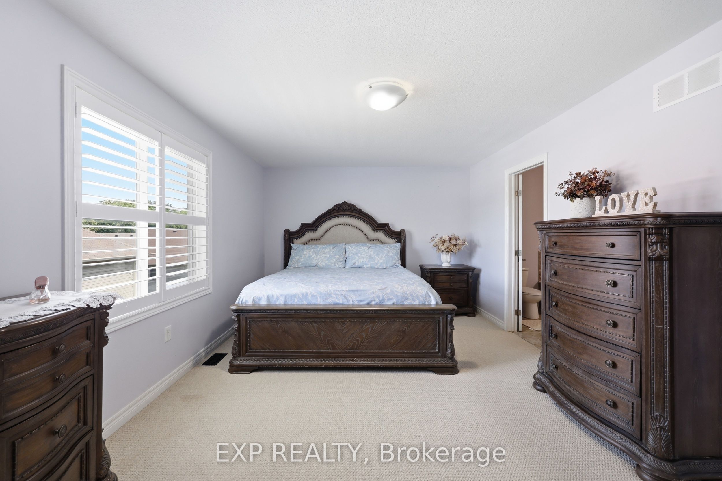 665 Greenhill Avenue E Property Photo 21
