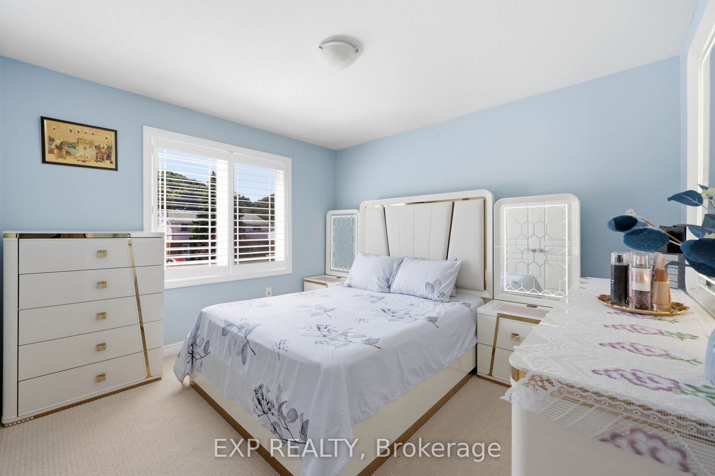665 Greenhill Avenue E Property Photo 26