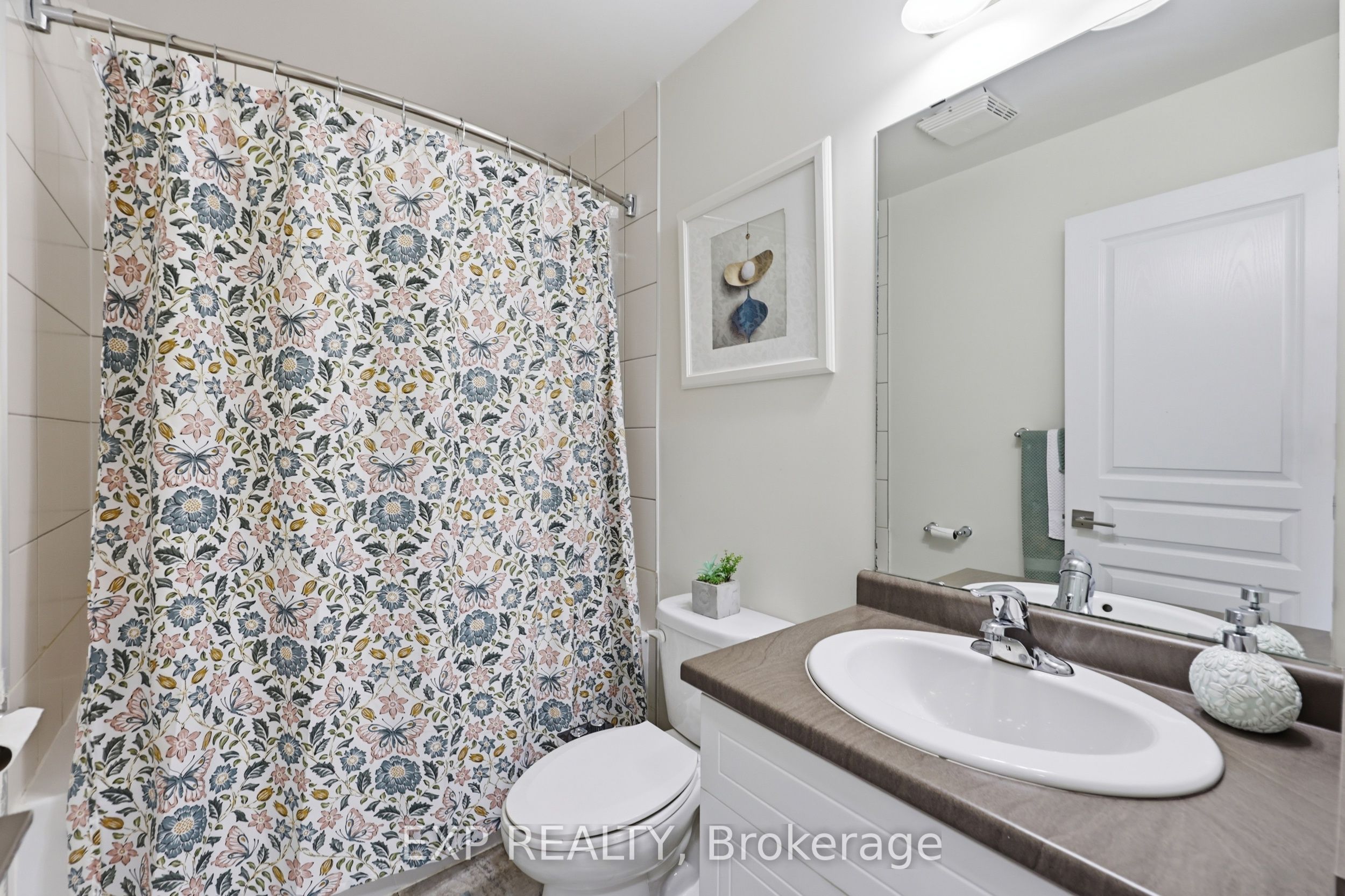 665 Greenhill Avenue E Property Photo 28