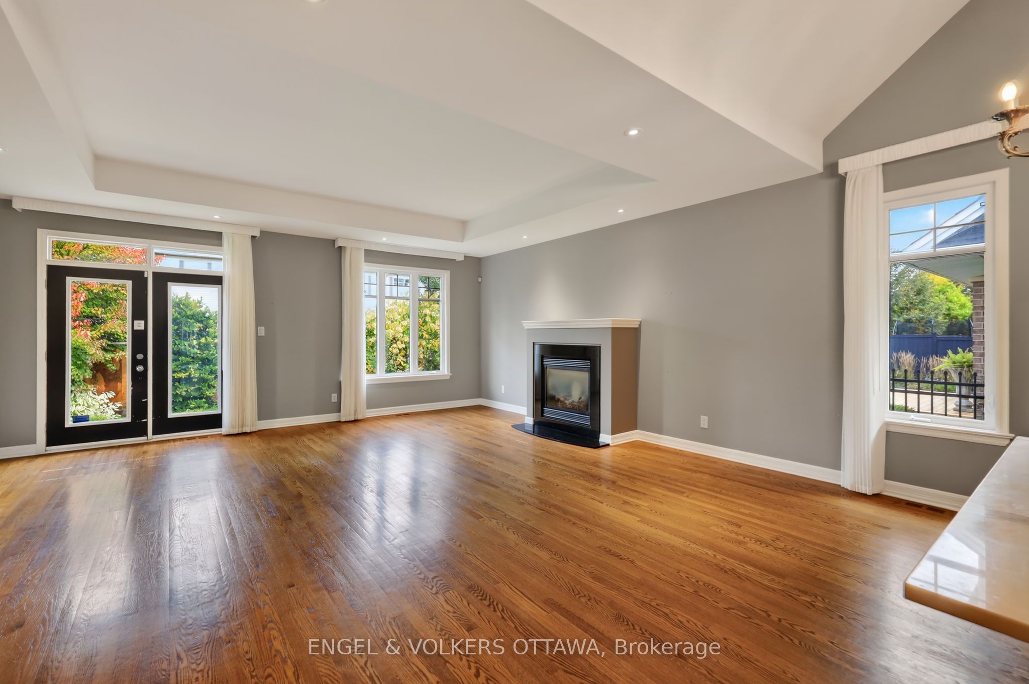 547 Kilbirnie Drive Property Photo 14