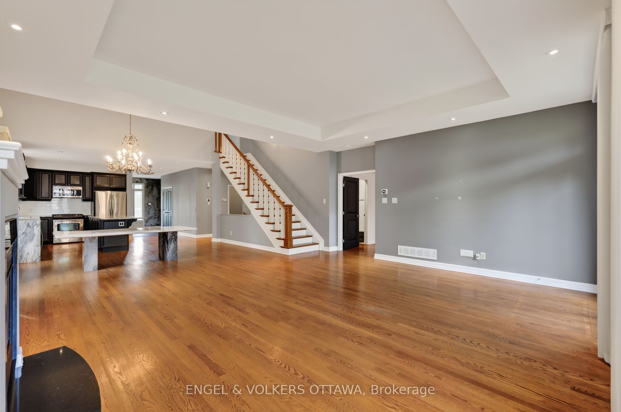 547 Kilbirnie Drive Property Photo 16