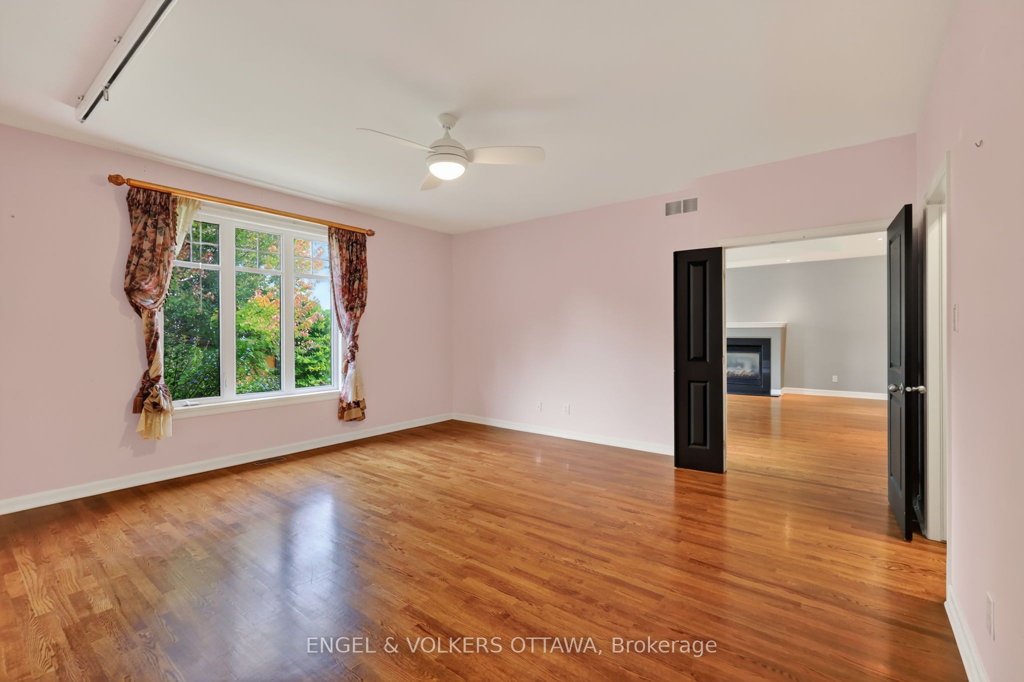547 Kilbirnie Drive Property Photo 19