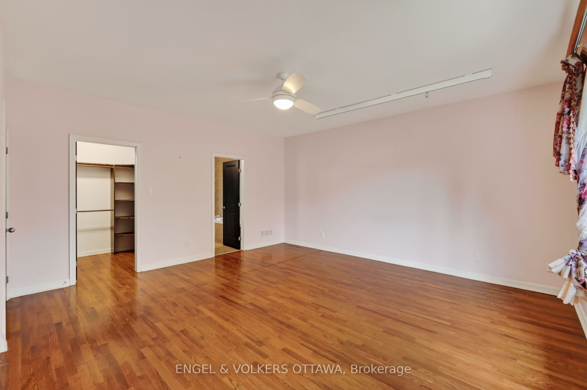 547 Kilbirnie Drive Property Photo 21