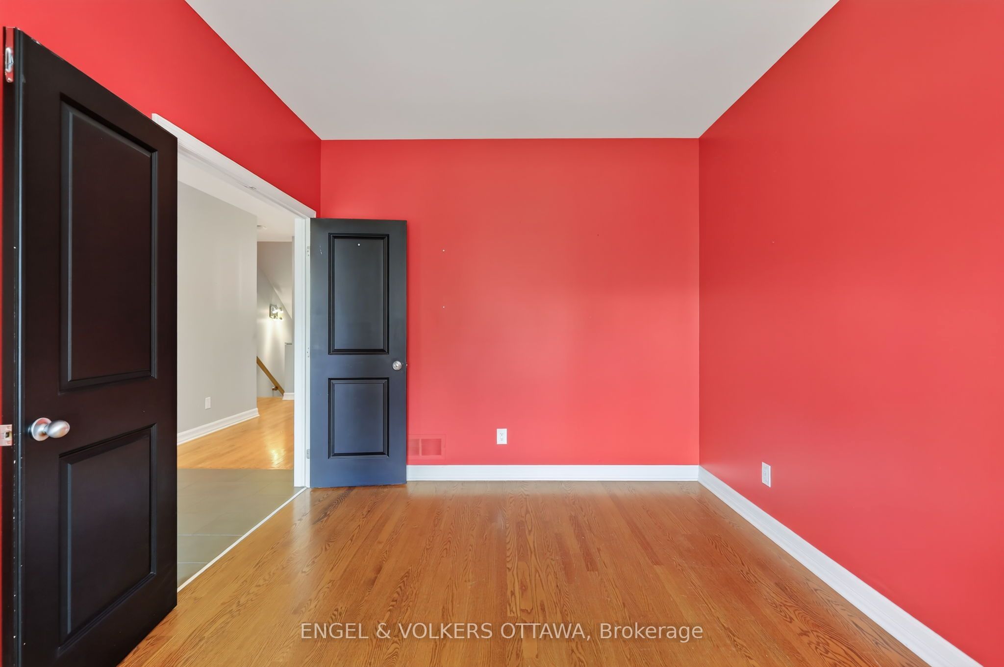 547 Kilbirnie Drive Property Photo 31