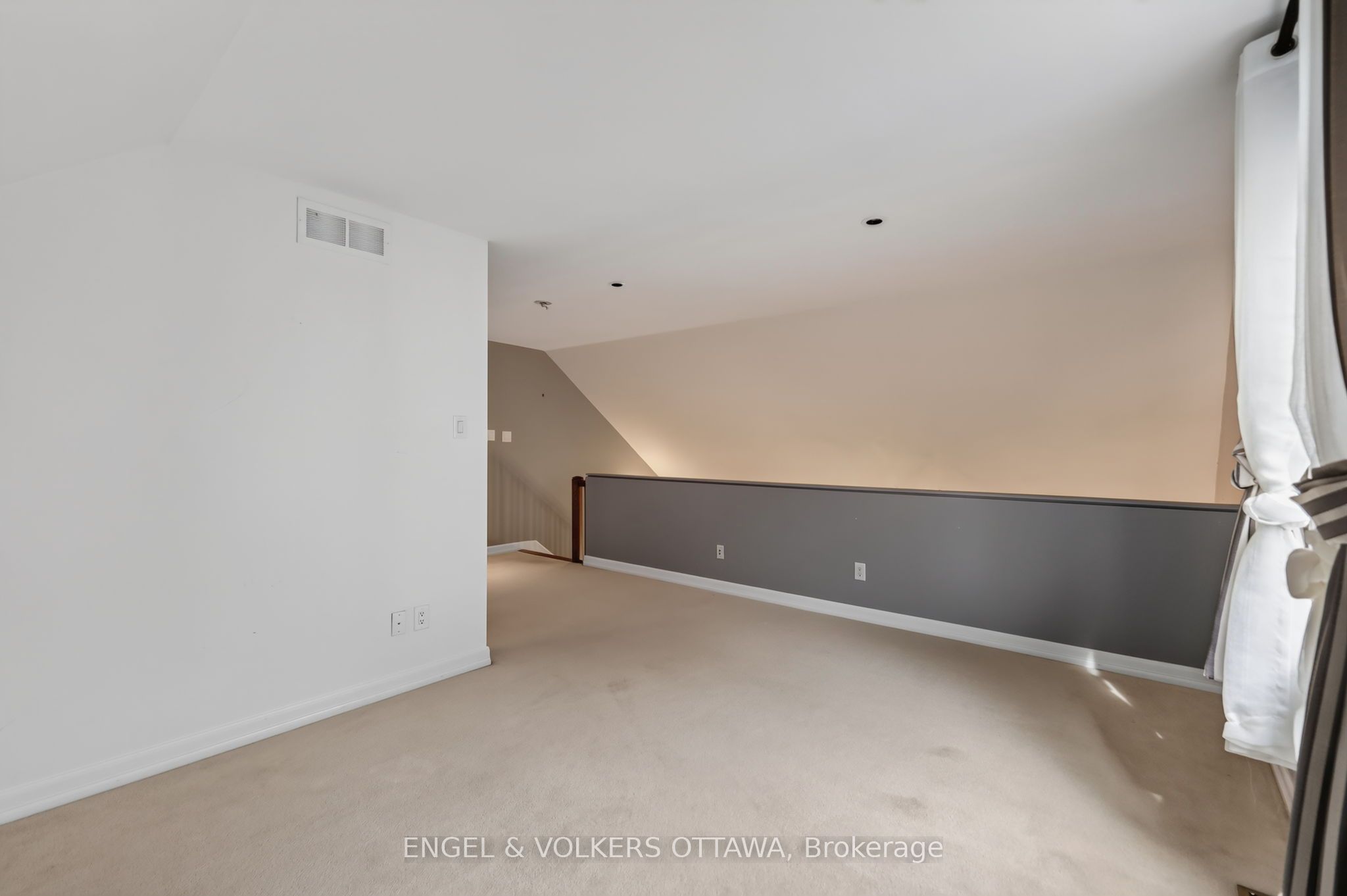547 Kilbirnie Drive Property Photo 41