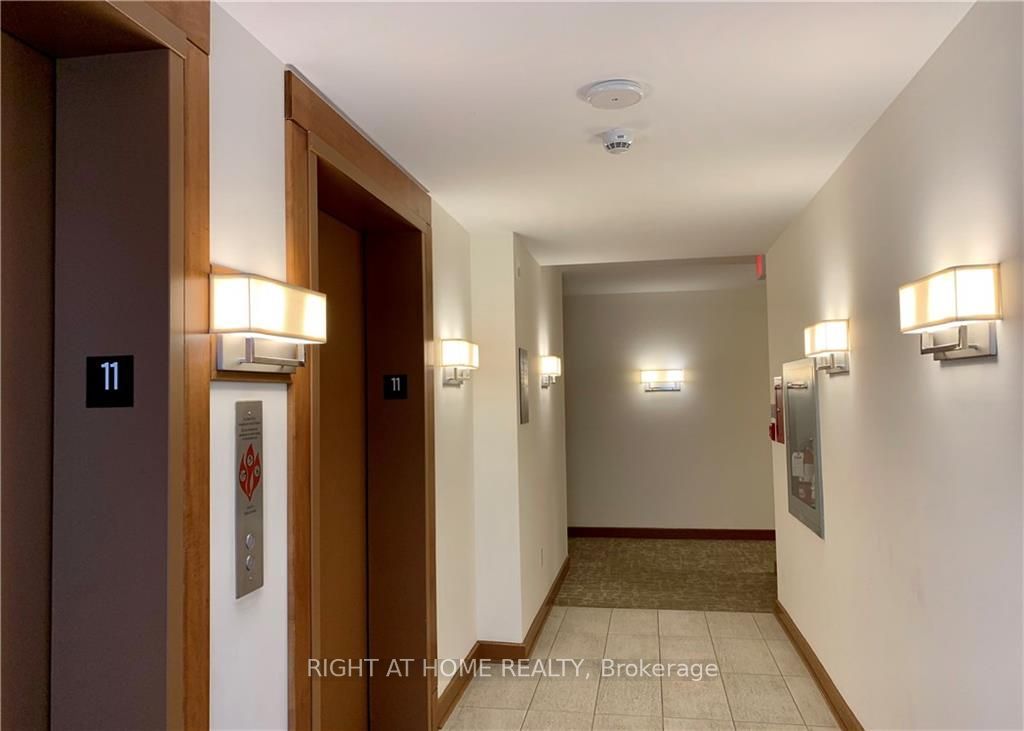 195 Besserer Street 2307 Property Photo 4