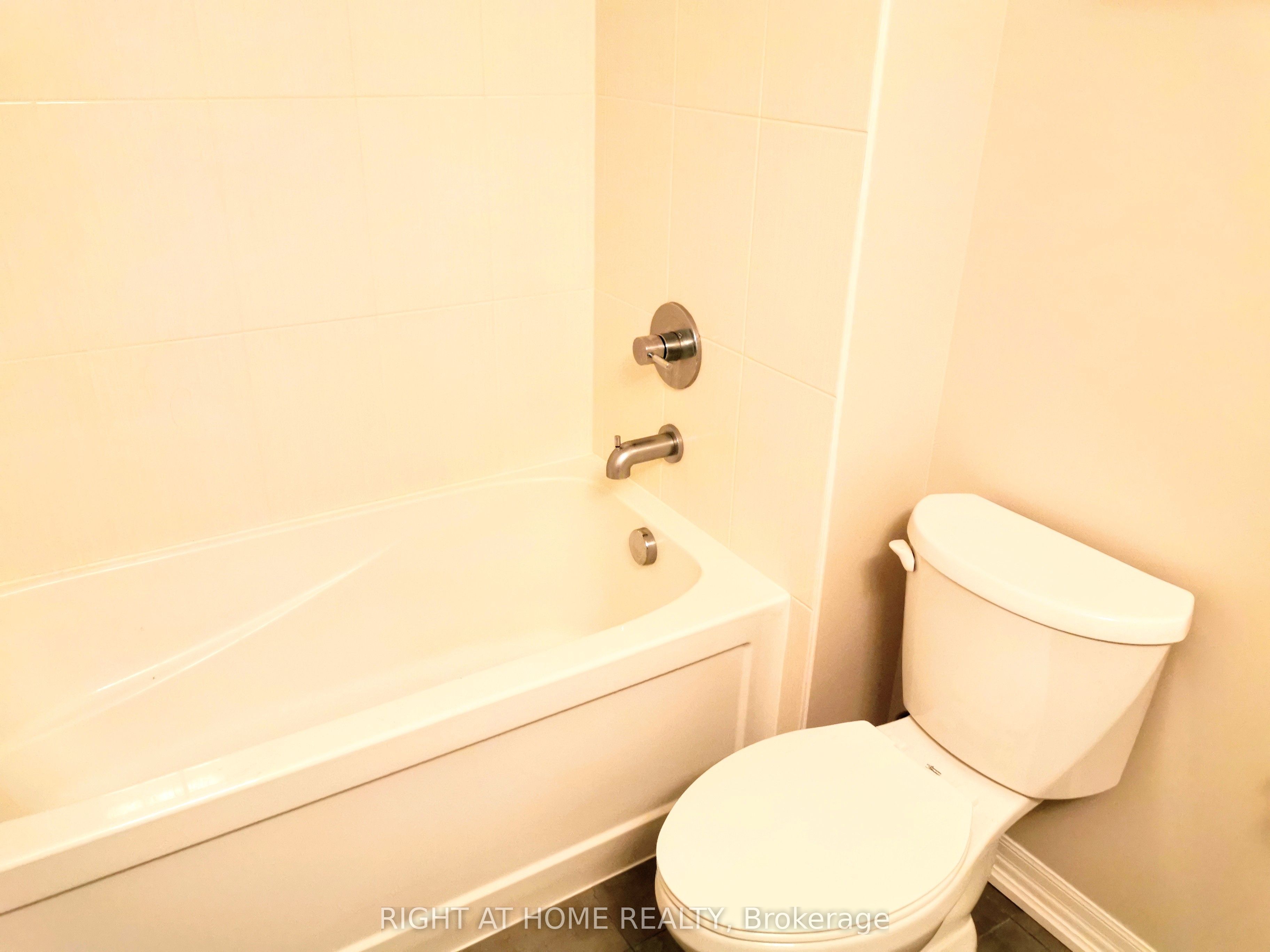 195 Besserer Street 2307 Property Photo 16