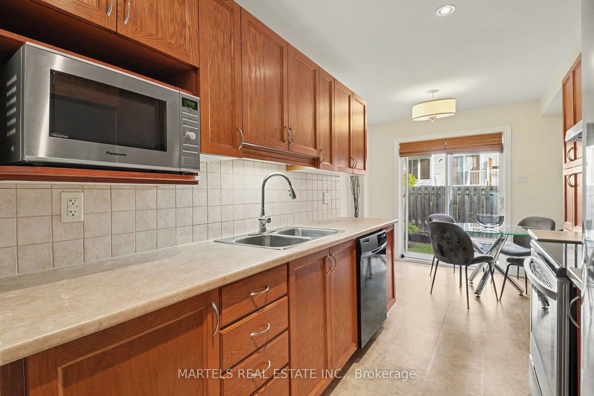 83 Indigo Street Property Photo 9