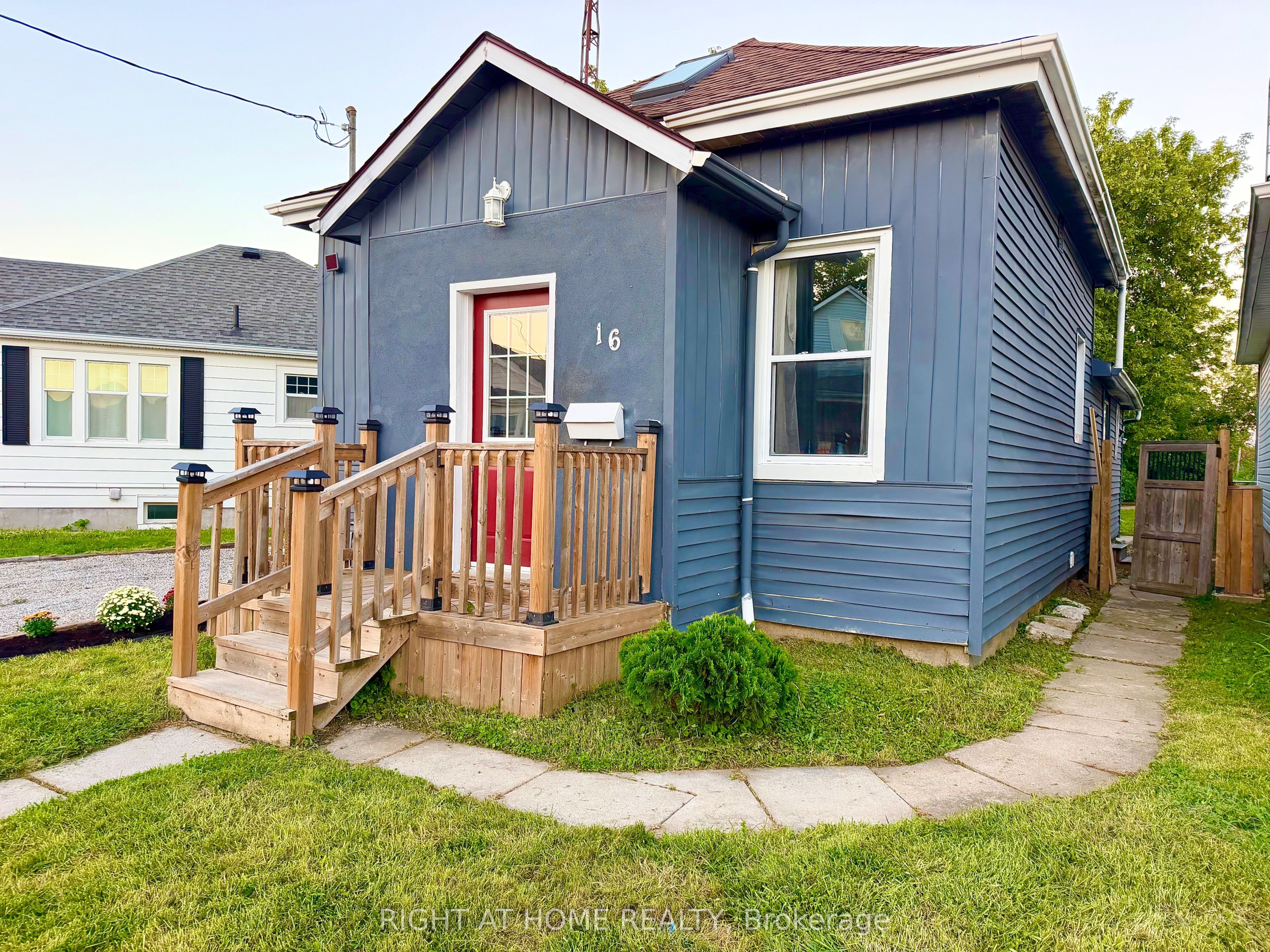 16 East Street Property Photo 3