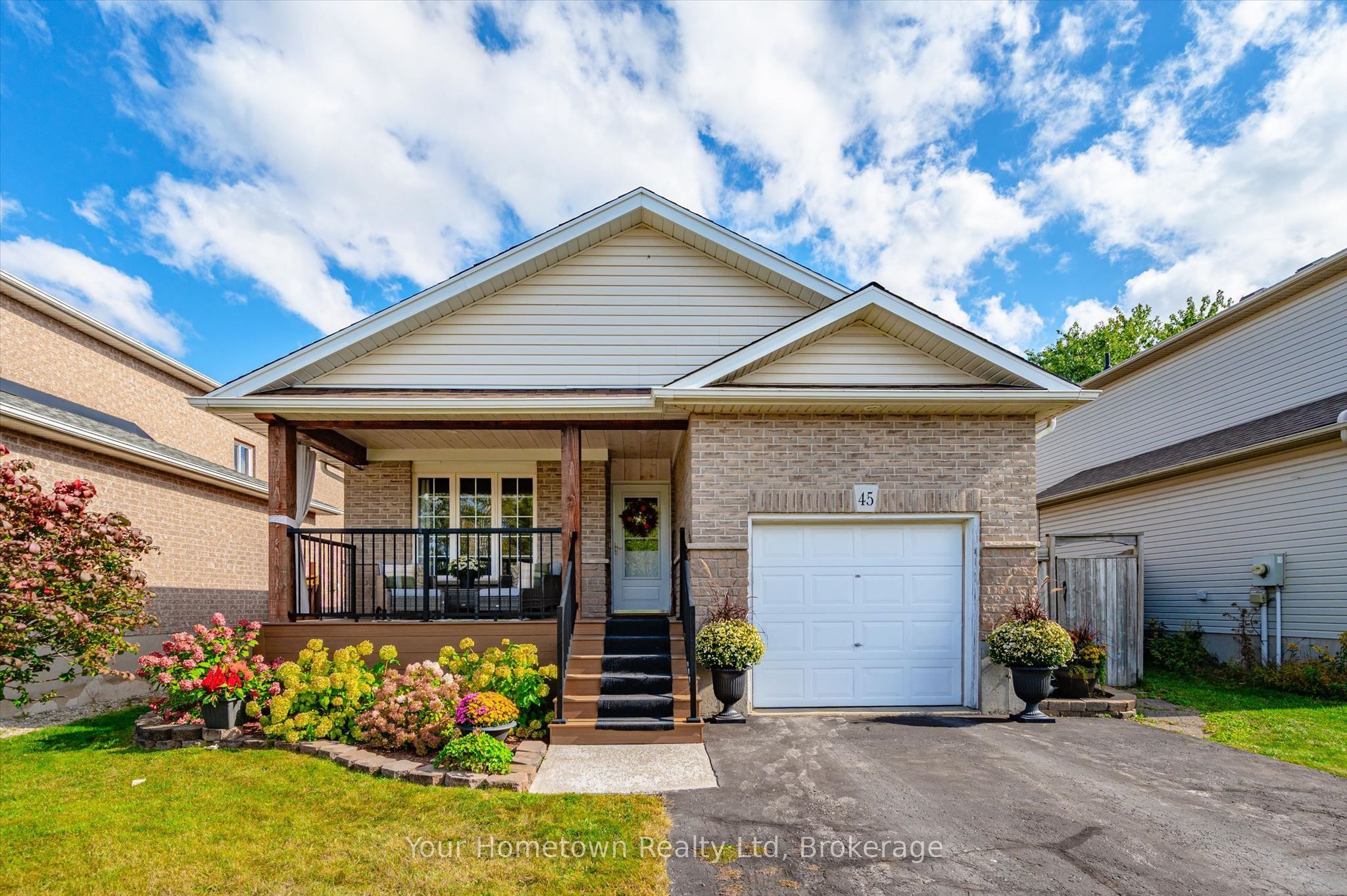 45 Peglar Crescent Property Photo 1