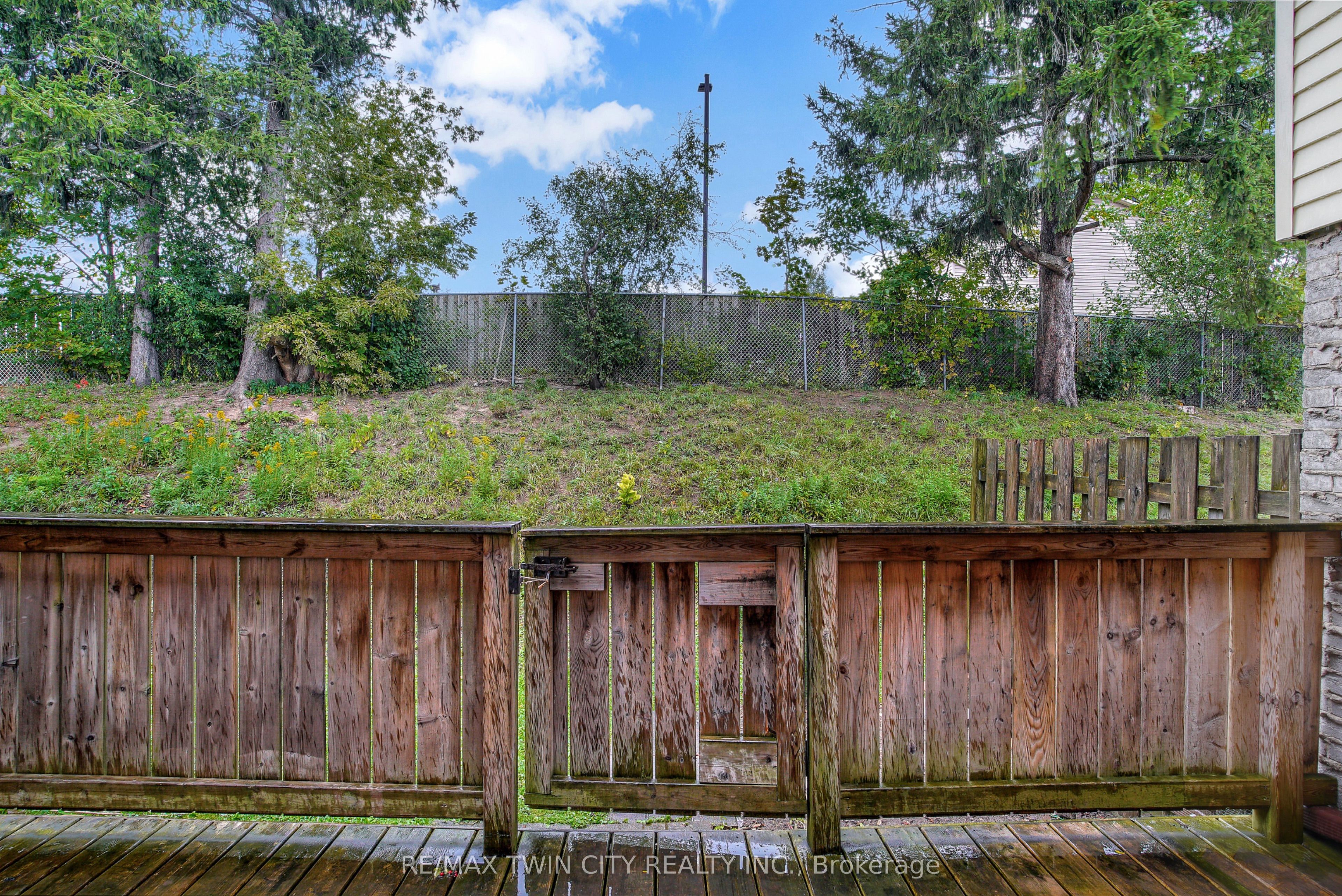 162 Jansen Avenue 25 Property Photo 22