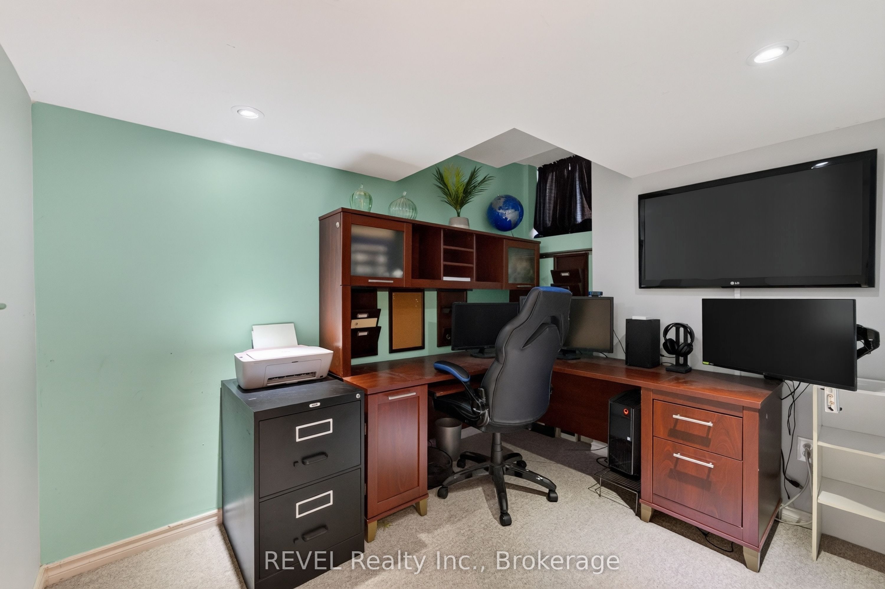 16 Haynes Court Property Photo 42