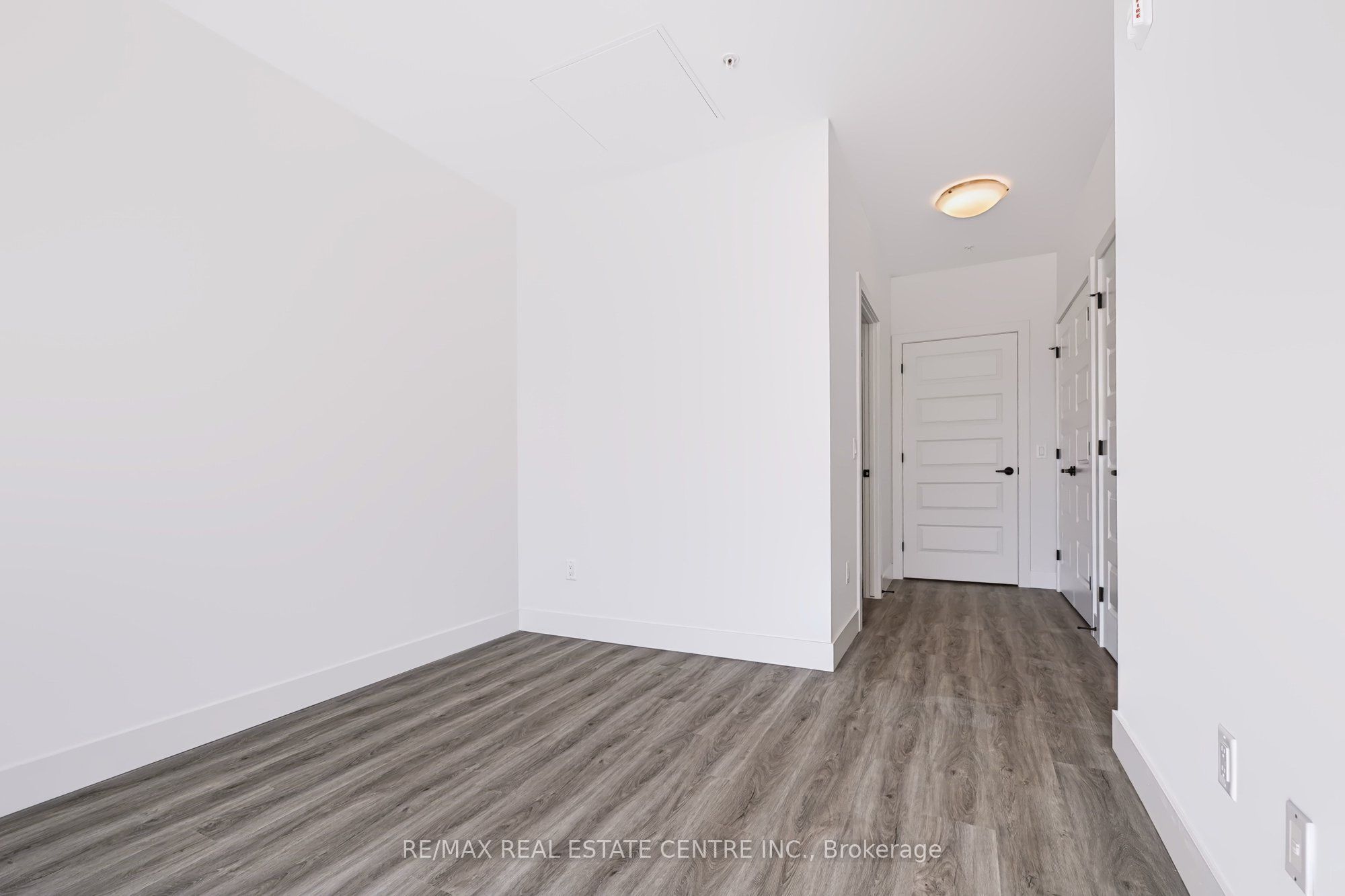 1000 Lackner Place 313 Property Photo 15