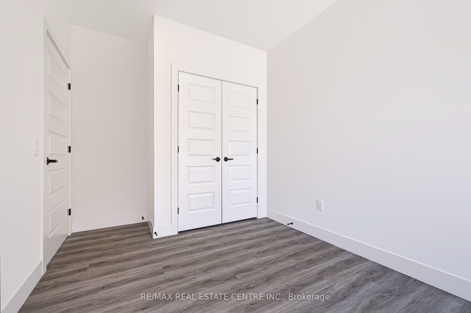 1000 Lackner Place 313 Property Photo 20