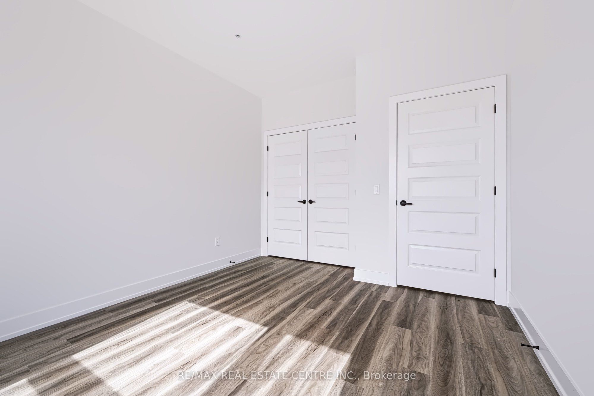 1100 Lackner Place 517 Property Photo 15