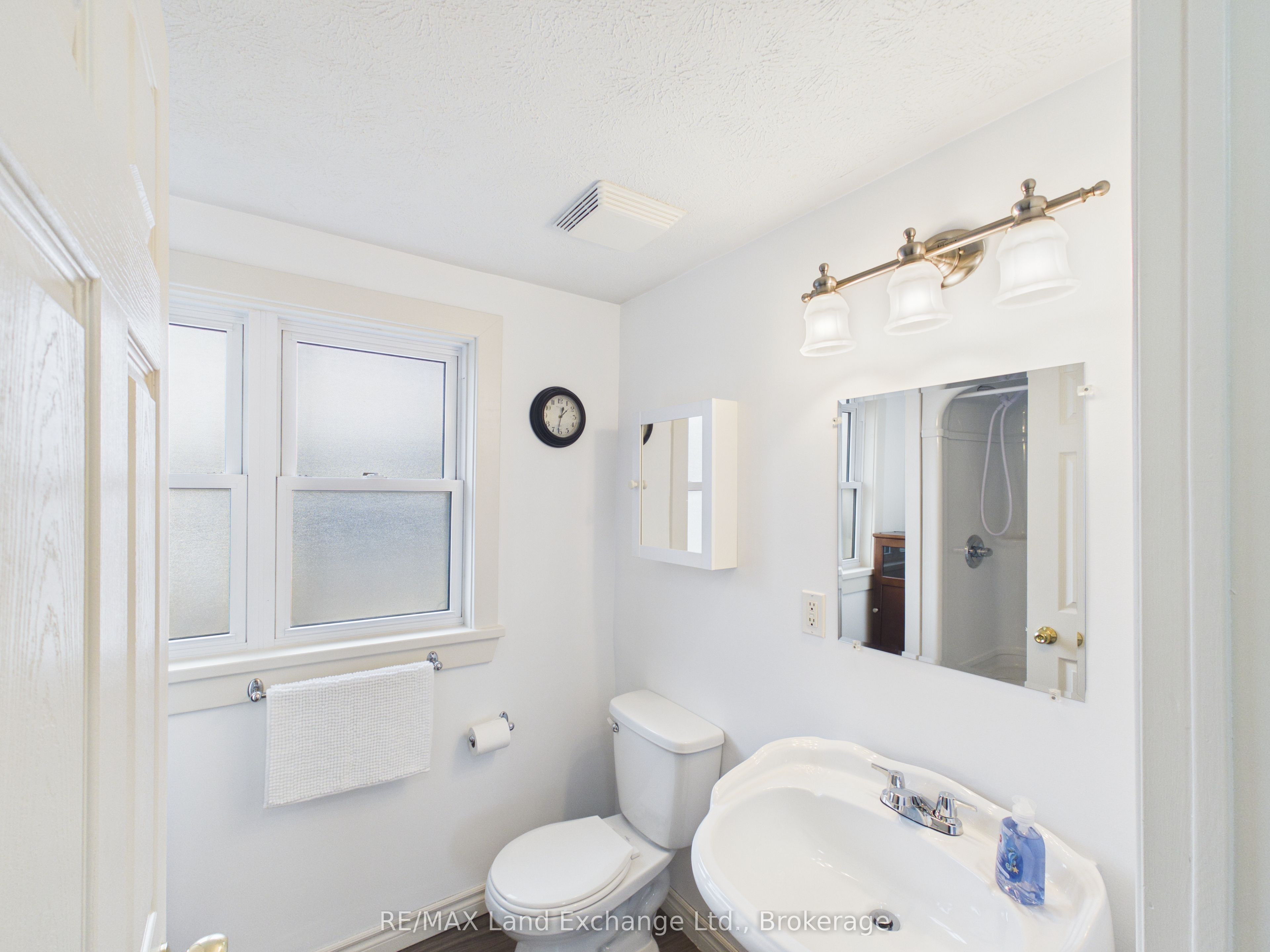 842 Olde Victoria Street Property Photo 16