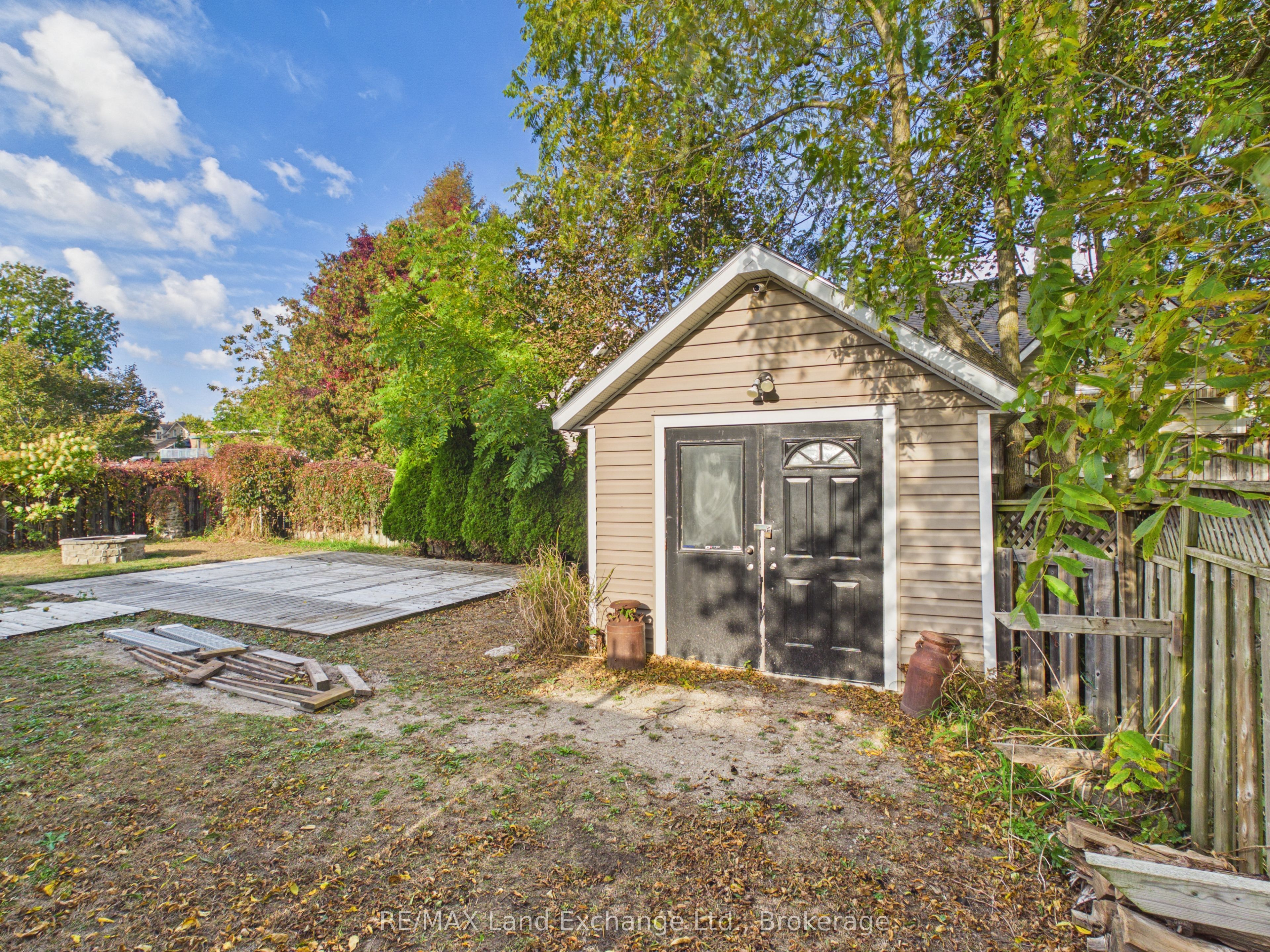 842 Olde Victoria Street Property Photo 22