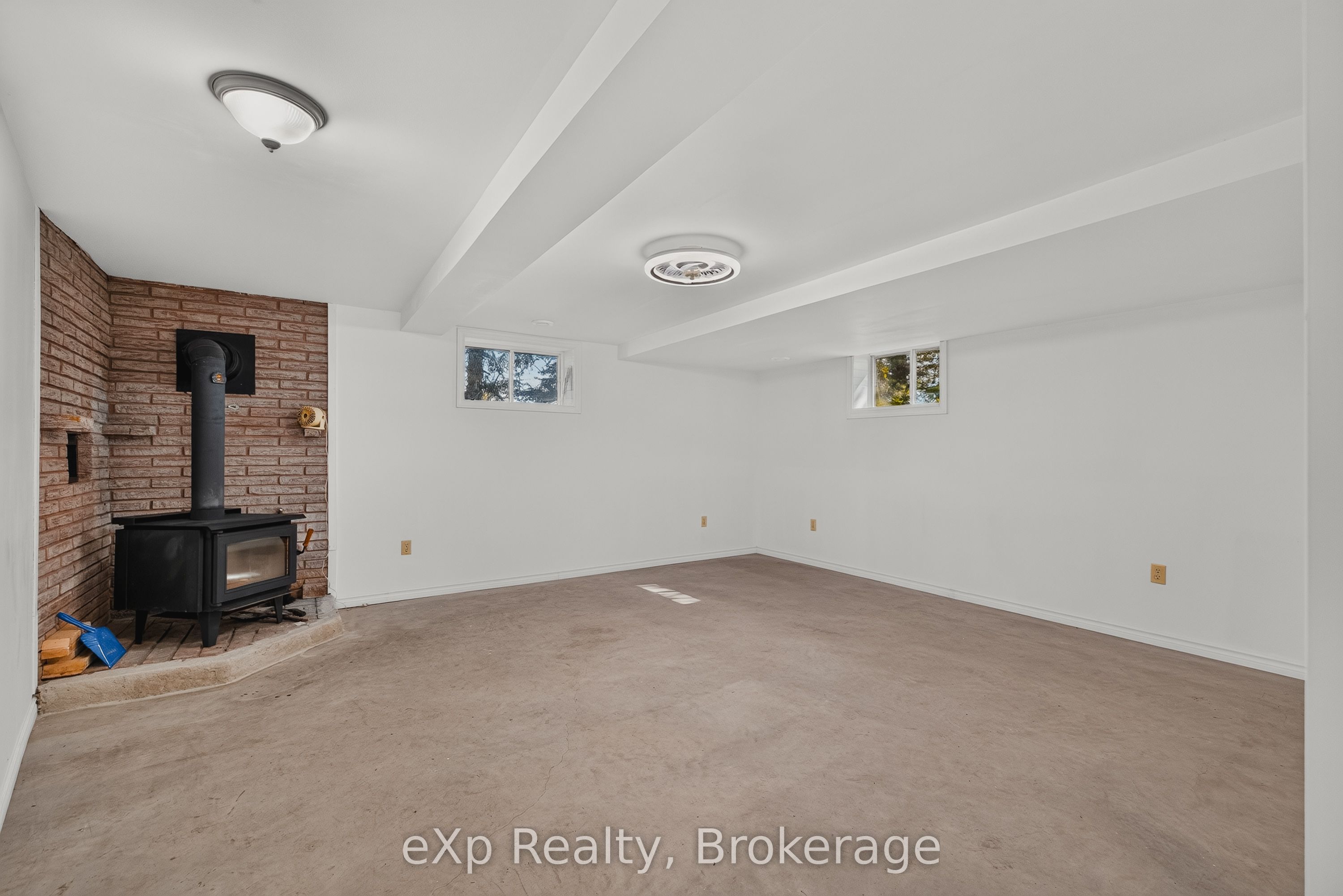 225697 Southgate 22 Road Property Photo 21