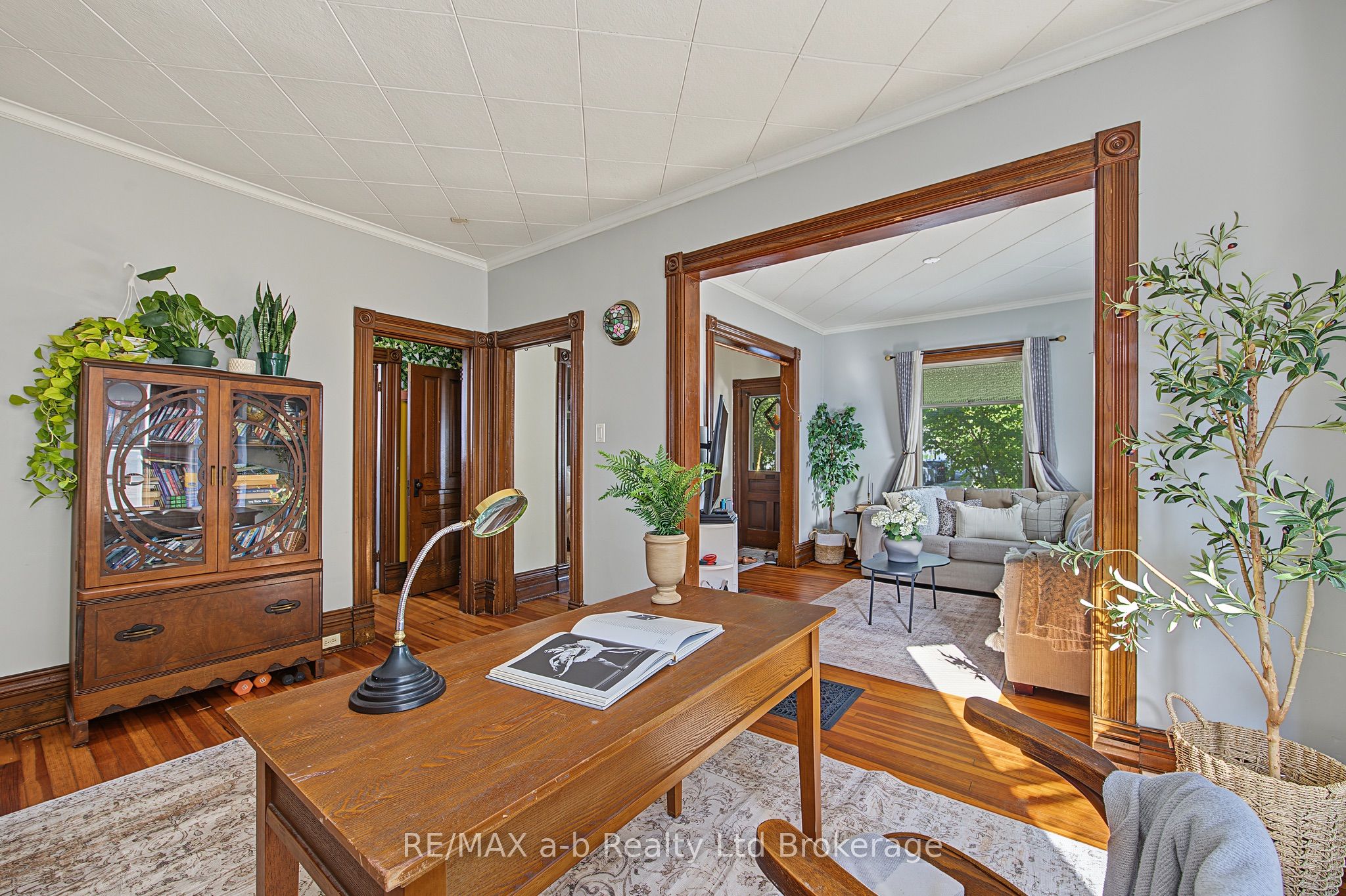 225 Graham Street Property Photo 5