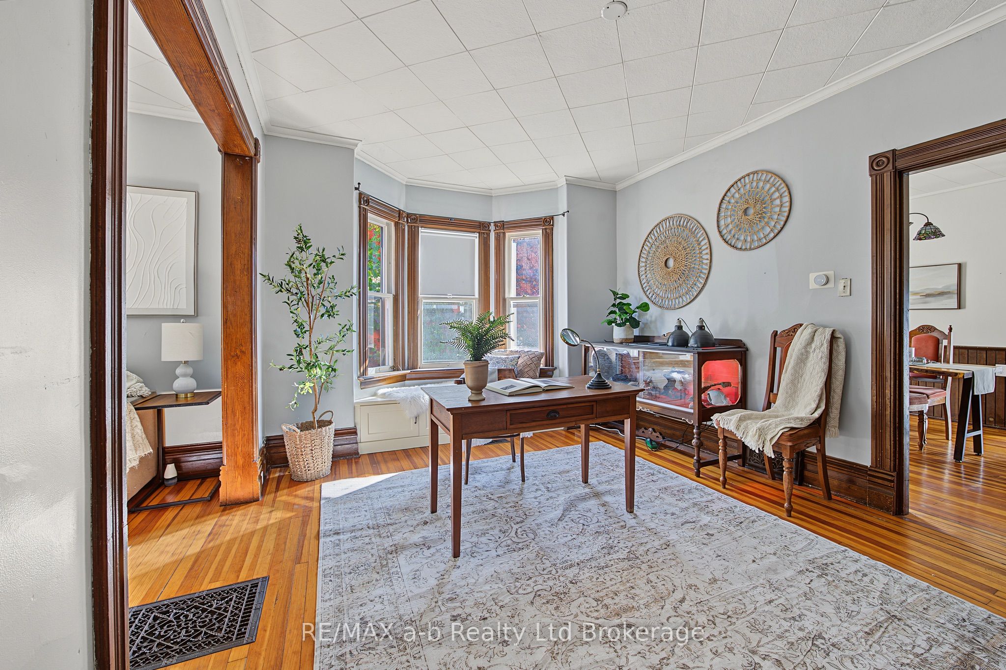 225 Graham Street Property Photo 9