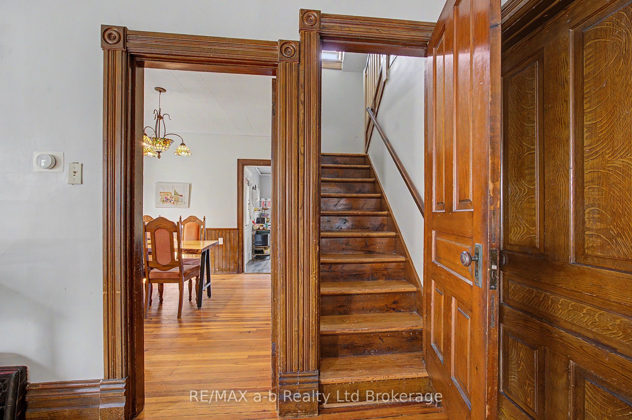 225 Graham Street Property Photo 10