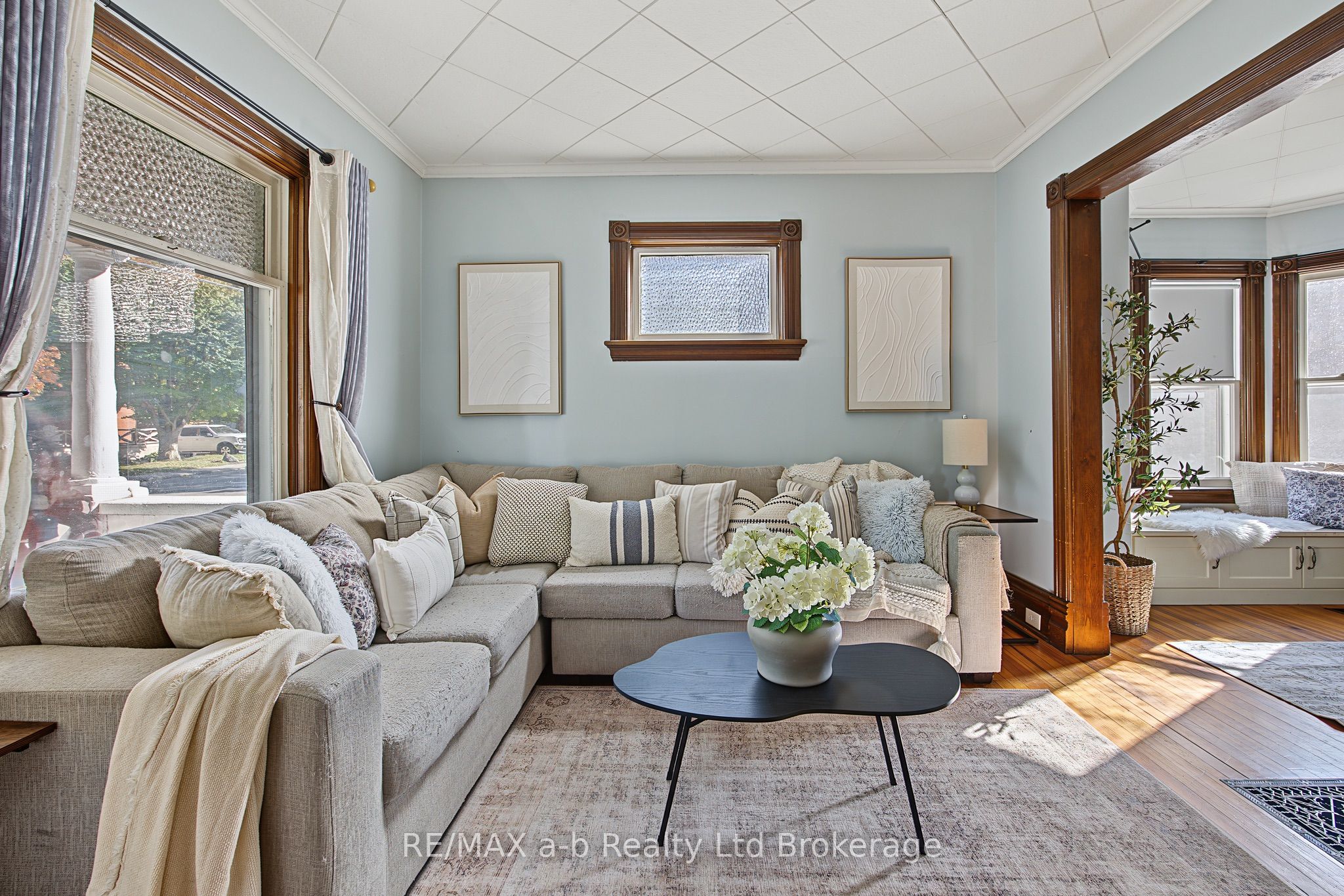 225 Graham Street Property Photo 11