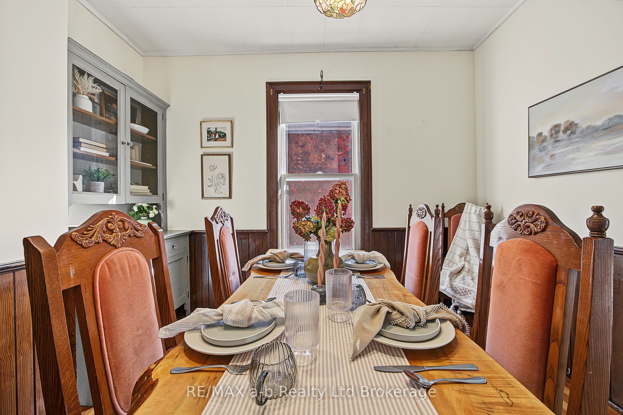 225 Graham Street Property Photo 14