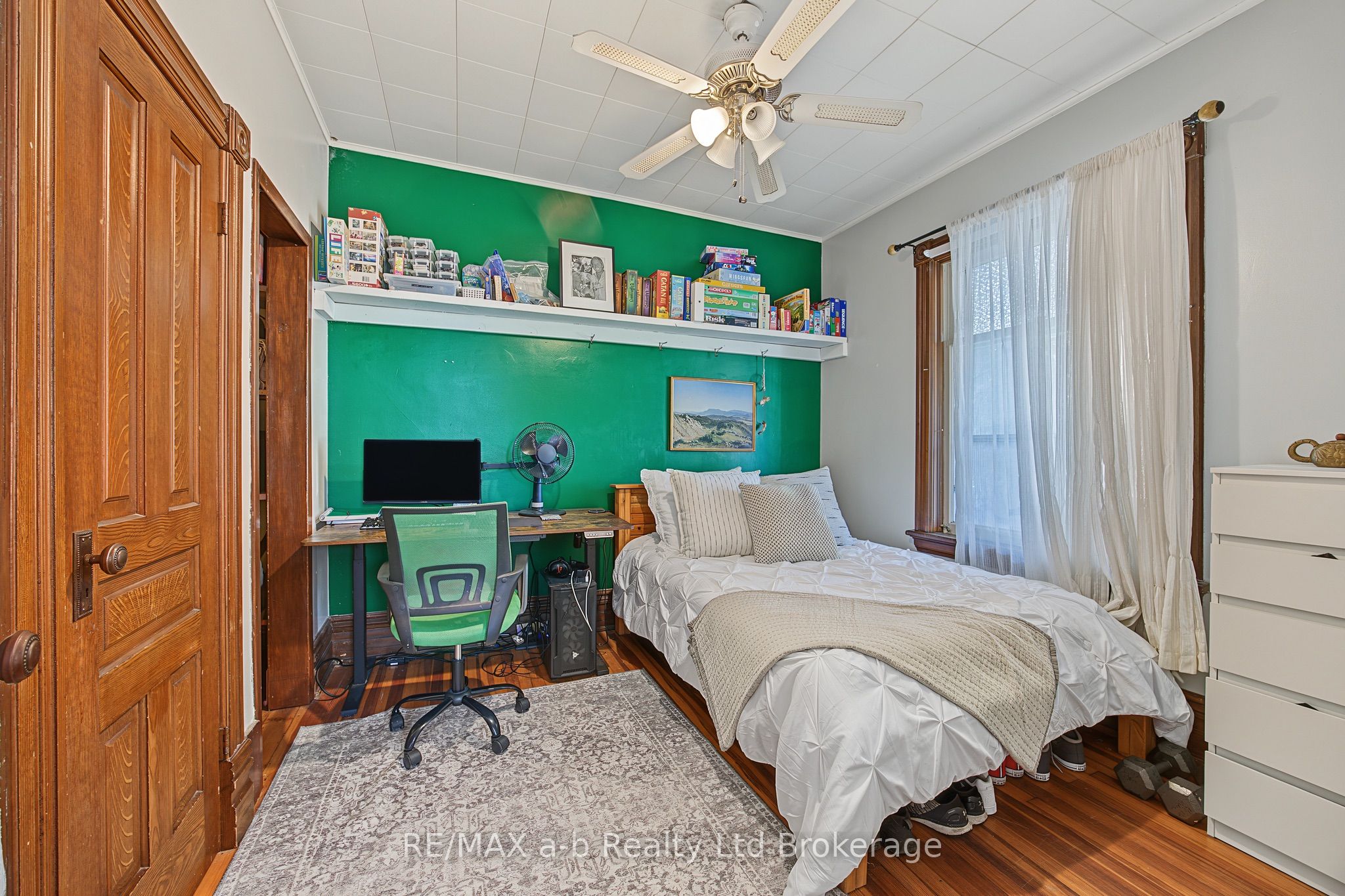 225 Graham Street Property Photo 25