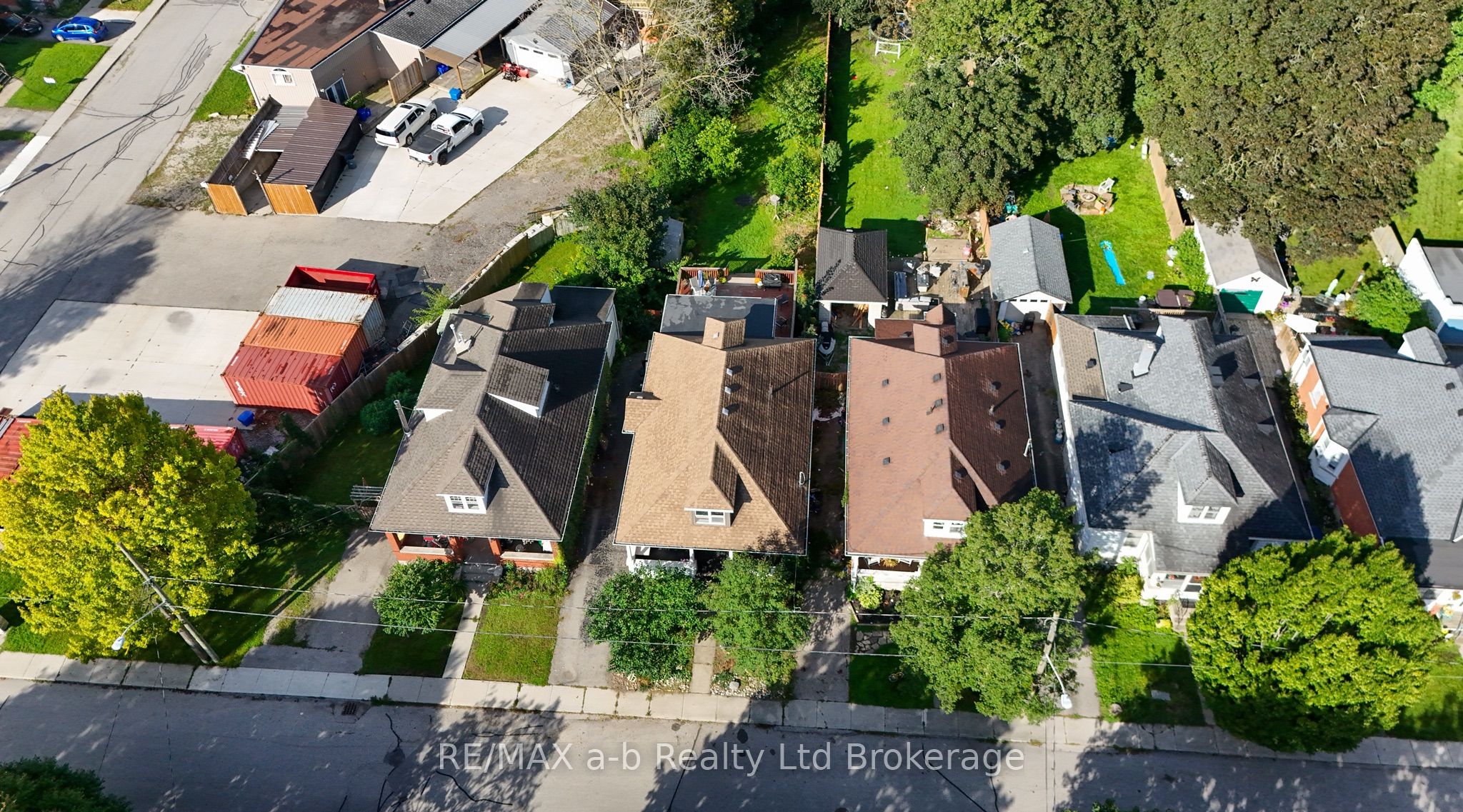 225 Graham Street Property Photo 38