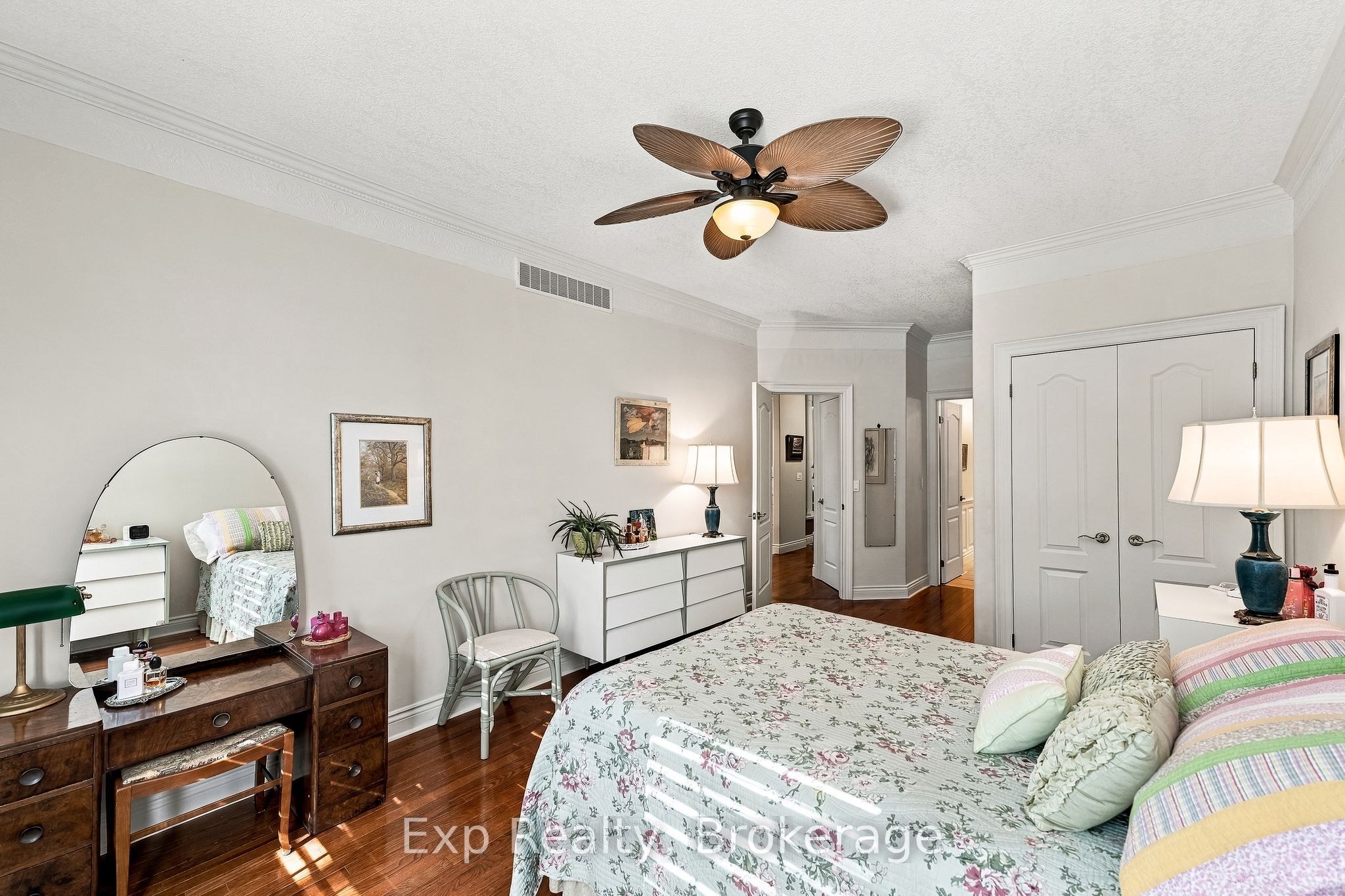 120 University Avenue E 101 Property Photo 16