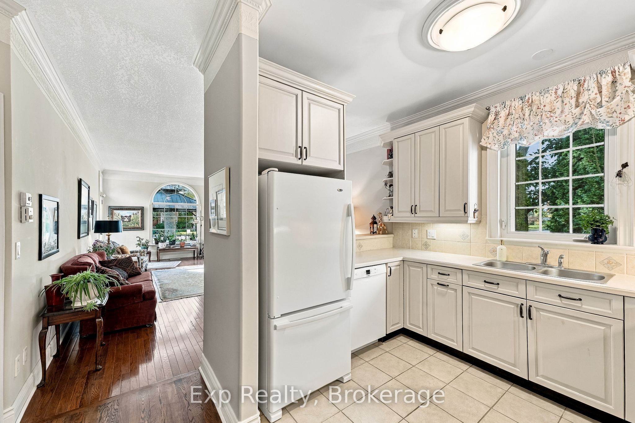 120 University Avenue E 101 Property Photo 19