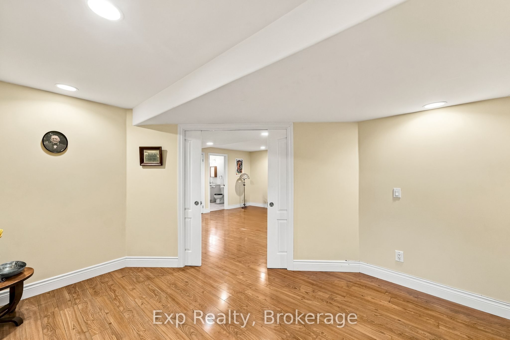 120 University Avenue E 101 Property Photo 35