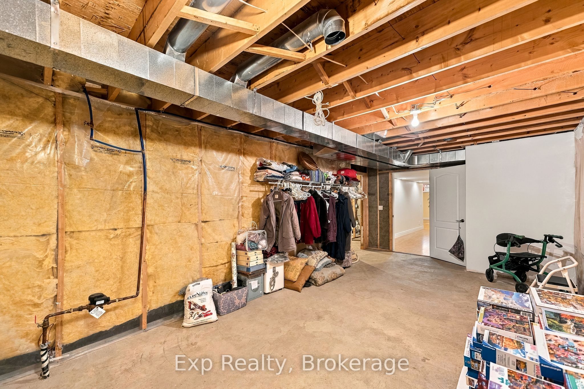 120 University Avenue E 101 Property Photo 37