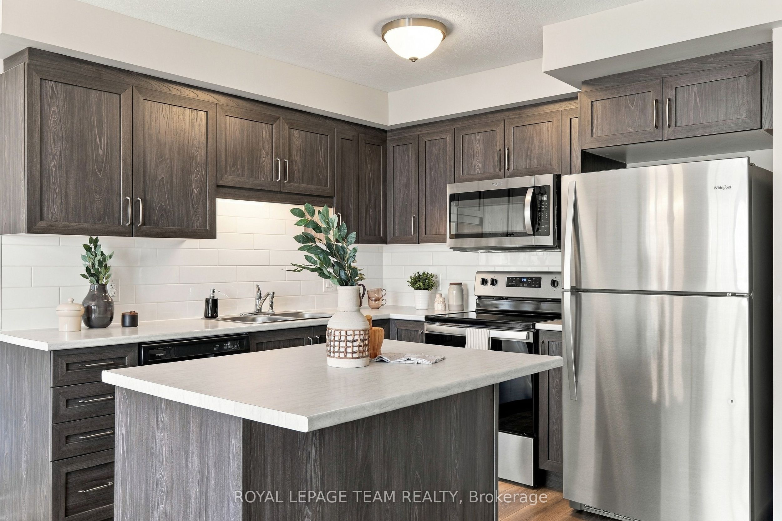 163 Ferrara Drive Property Photo 9
