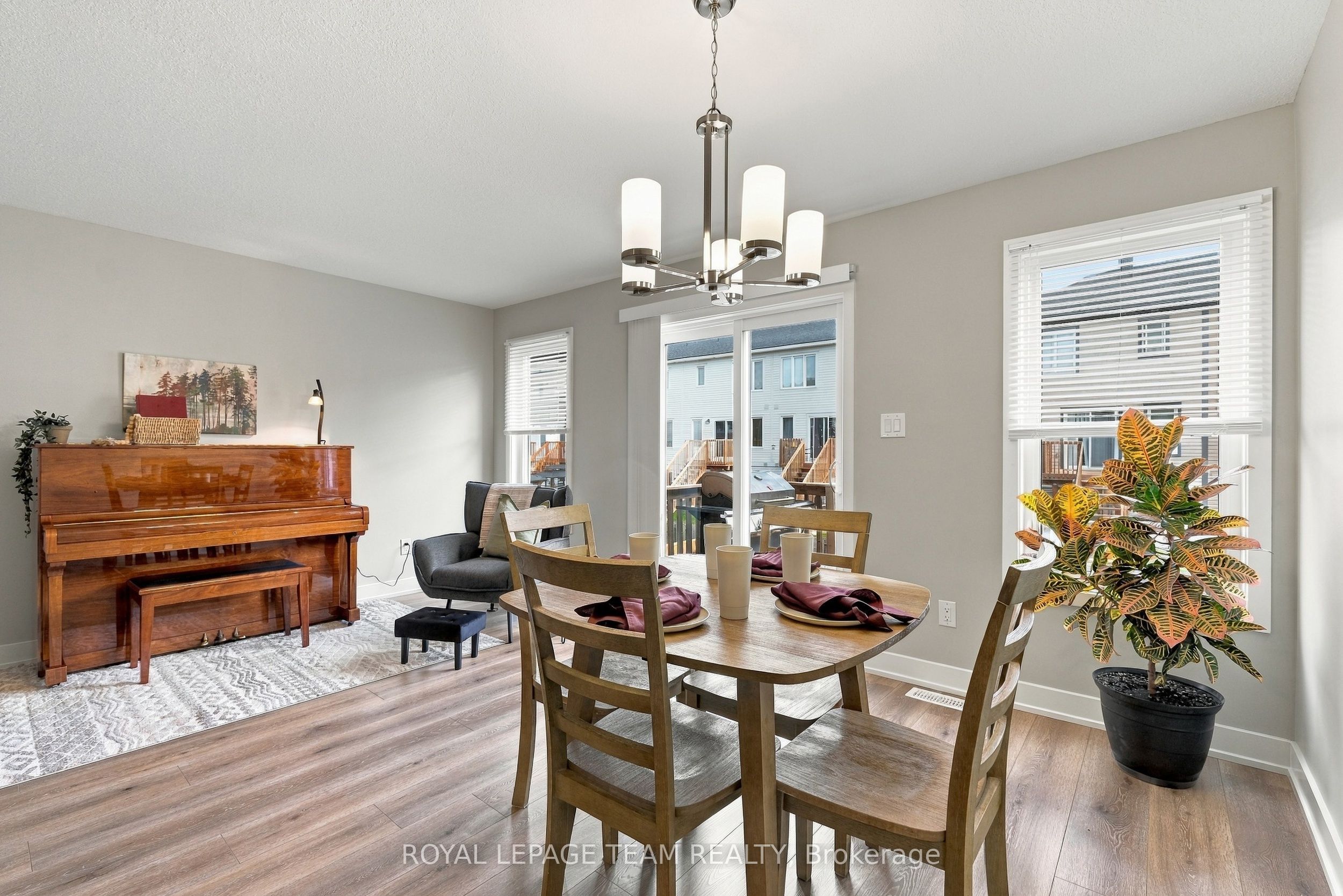 163 Ferrara Drive Property Photo 15