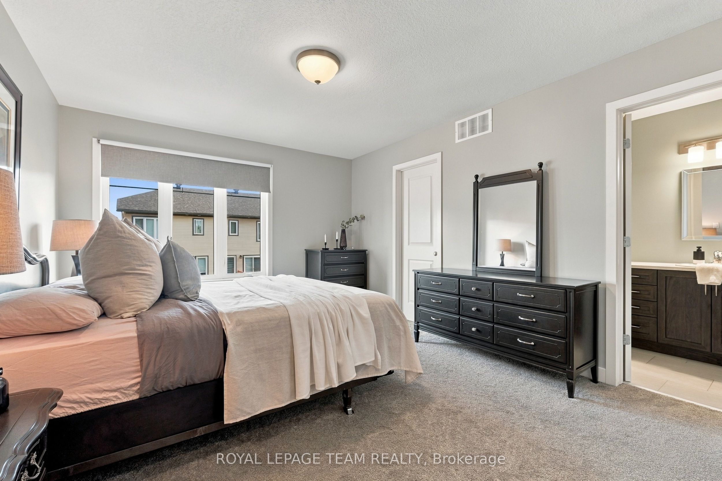 163 Ferrara Drive Property Photo 20