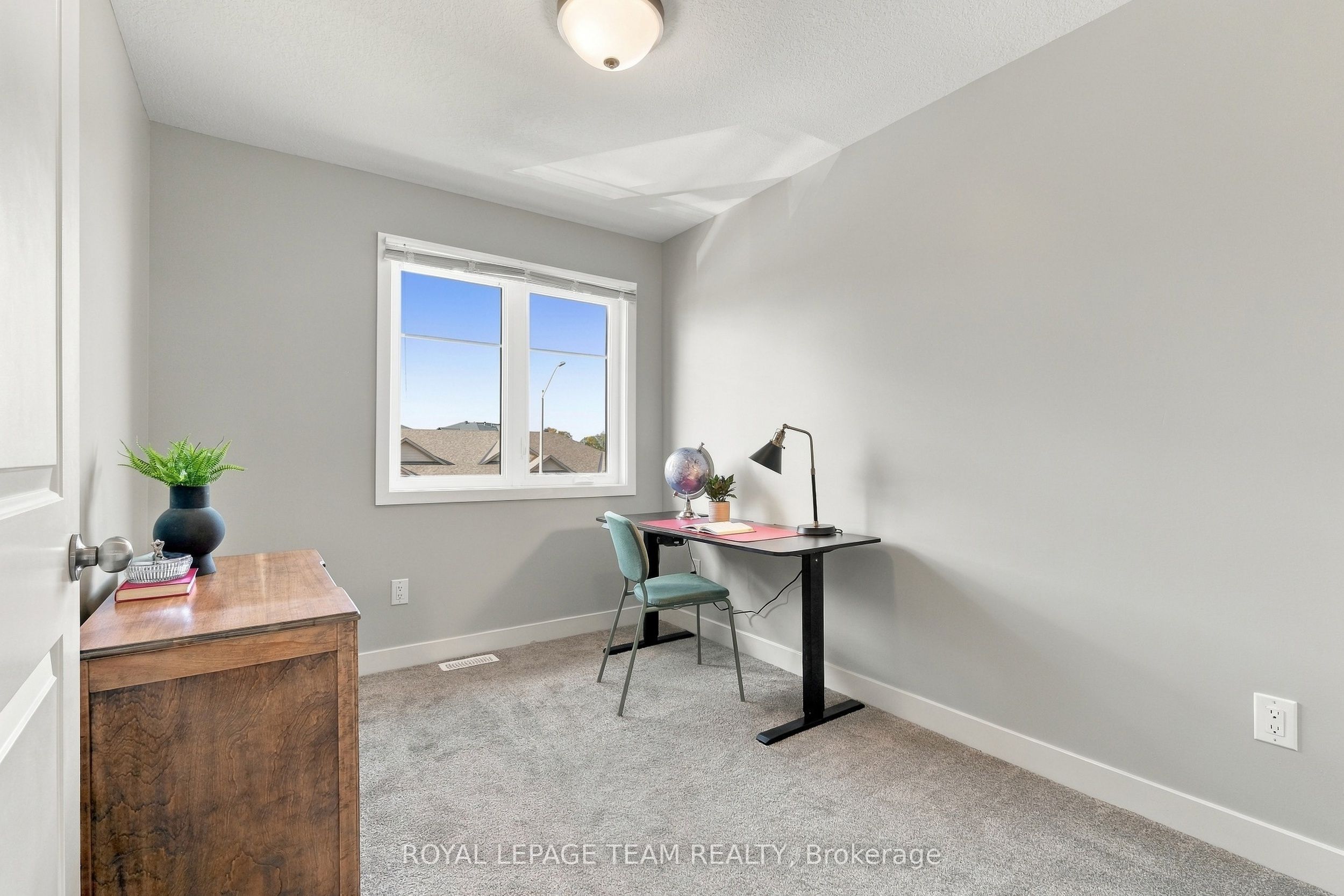 163 Ferrara Drive Property Photo 24